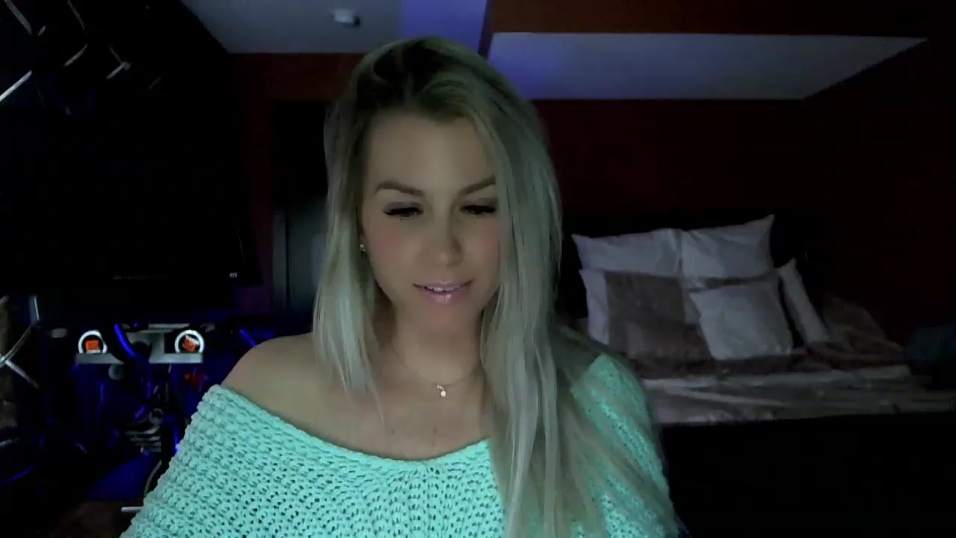 Gallery image thumbnail from Cora9's myfreecams stream on, 02/21/2023, 06:52 image 2 of 20