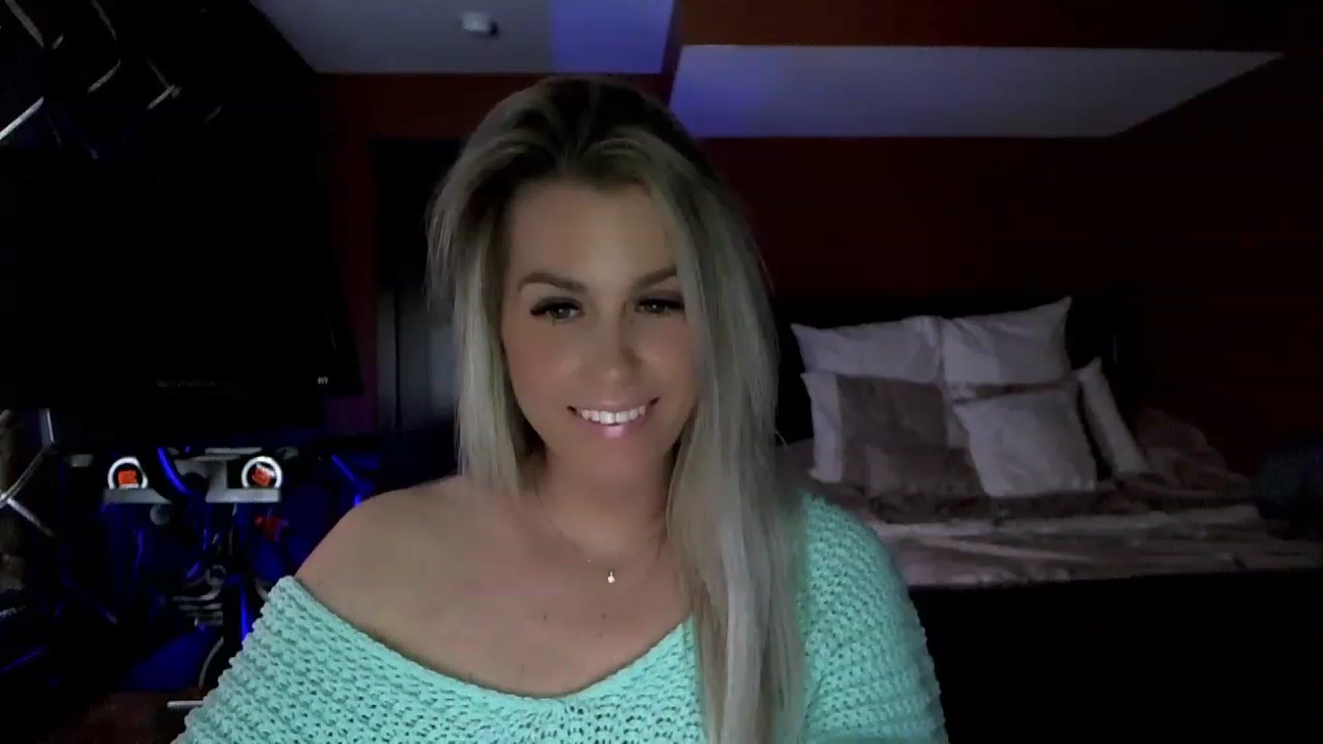 Gallery image thumbnail from Cora9's myfreecams stream on, 02/21/2023, 06:52 image 16 of 20