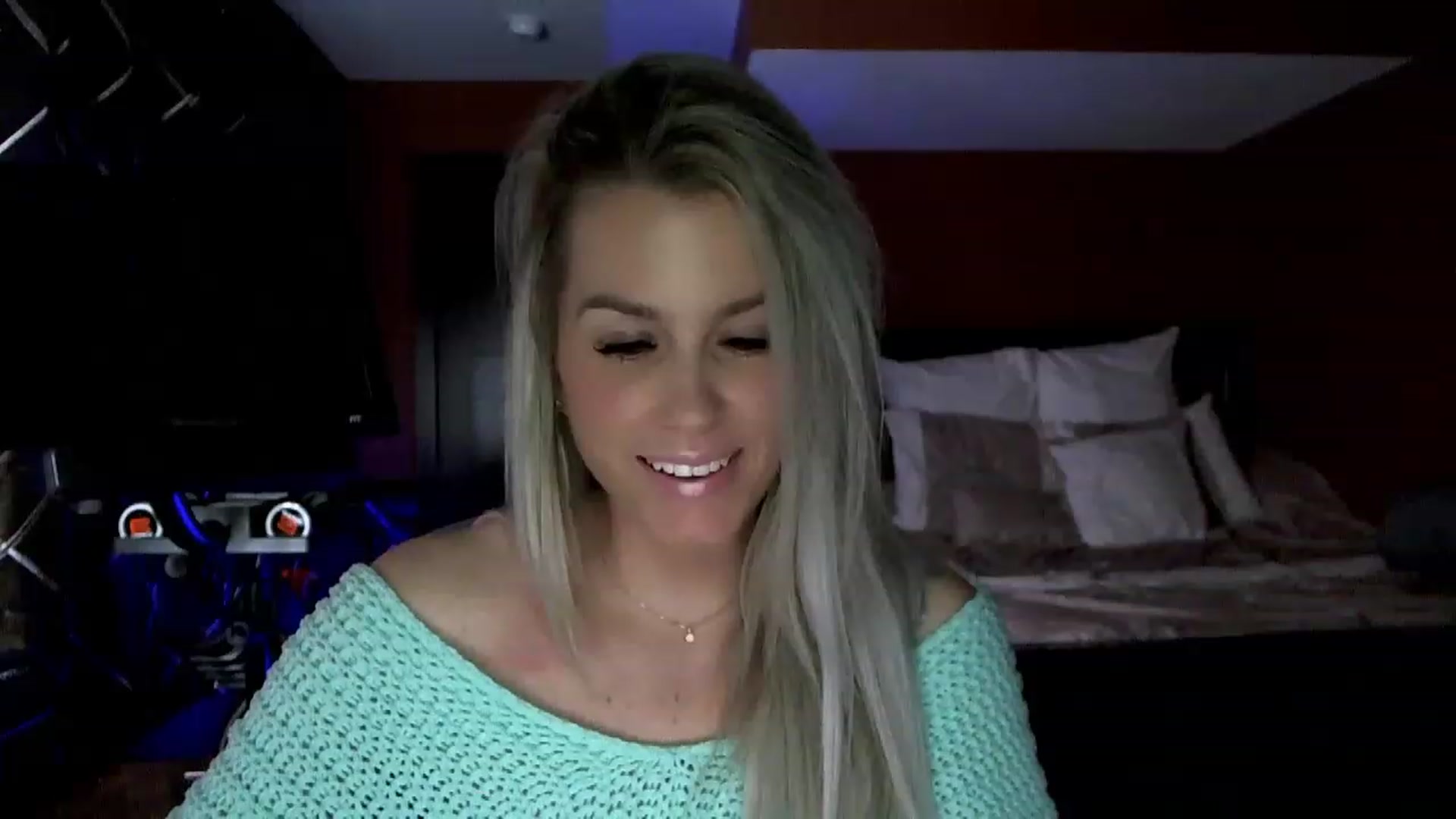 Gallery image thumbnail from Cora9's myfreecams stream on, 02/21/2023, 06:52 image 11 of 20