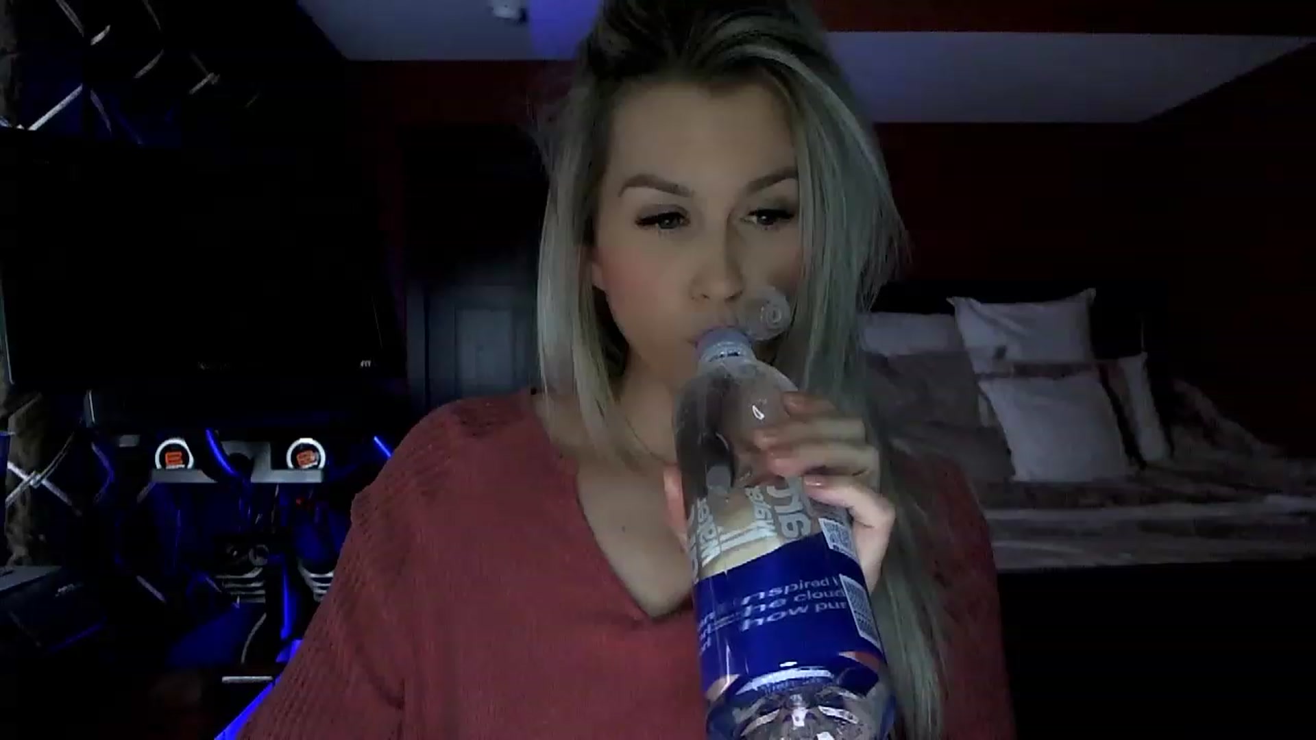 Gallery image thumbnail from Cora9's myfreecams stream on, 03/01/2023, 06:13 image 1 of 20