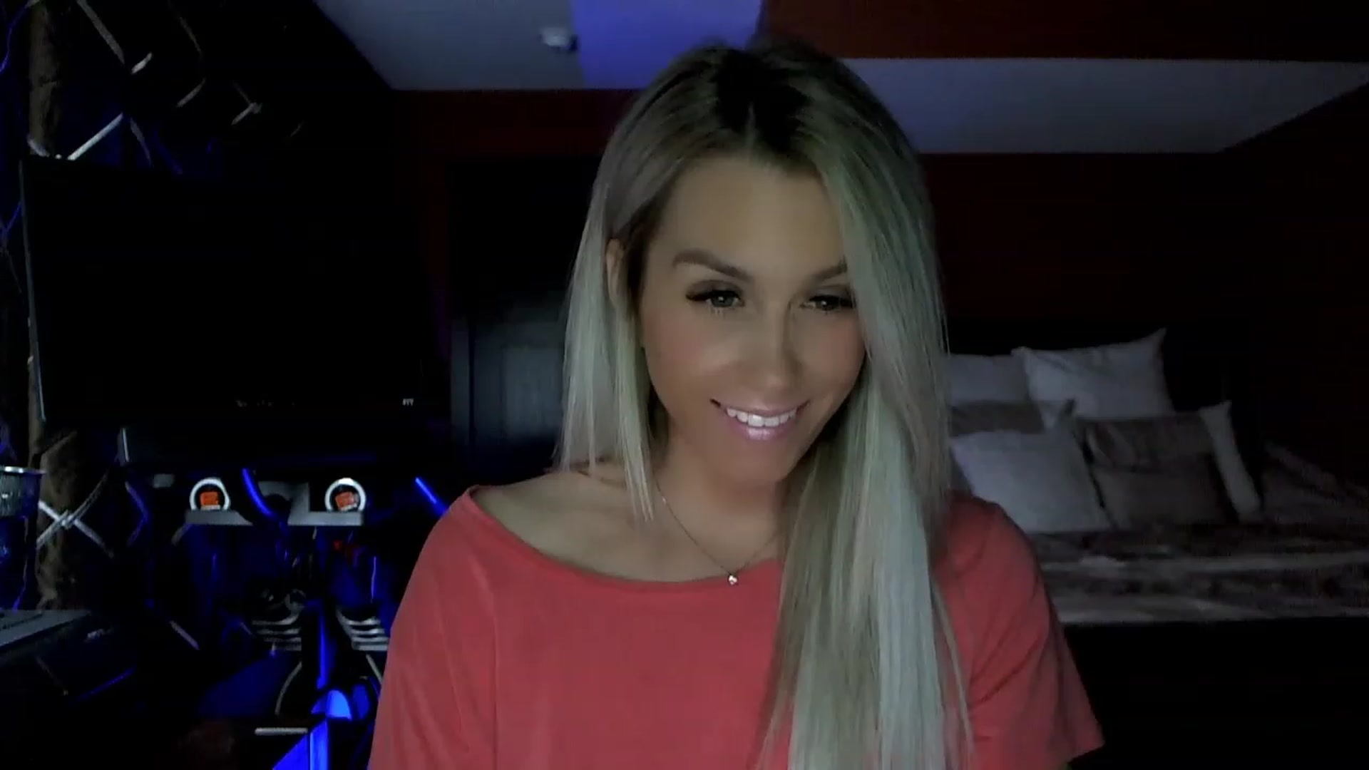 Gallery image thumbnail from Cora9's myfreecams stream on, 03/03/2023, 04:46 image 17 of 20