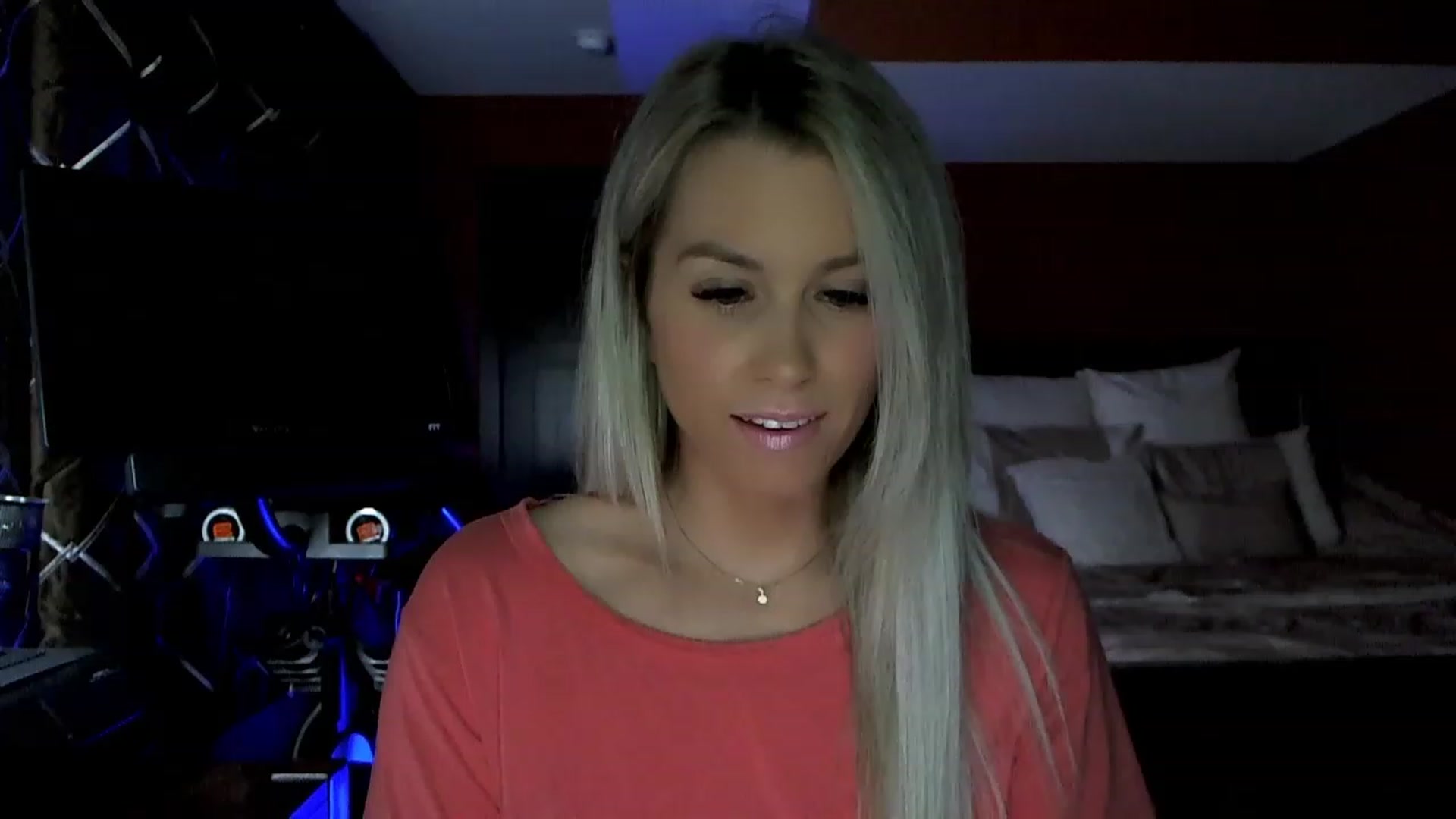 Gallery image thumbnail from Cora9's myfreecams stream on, 03/03/2023, 04:46 image 8 of 20