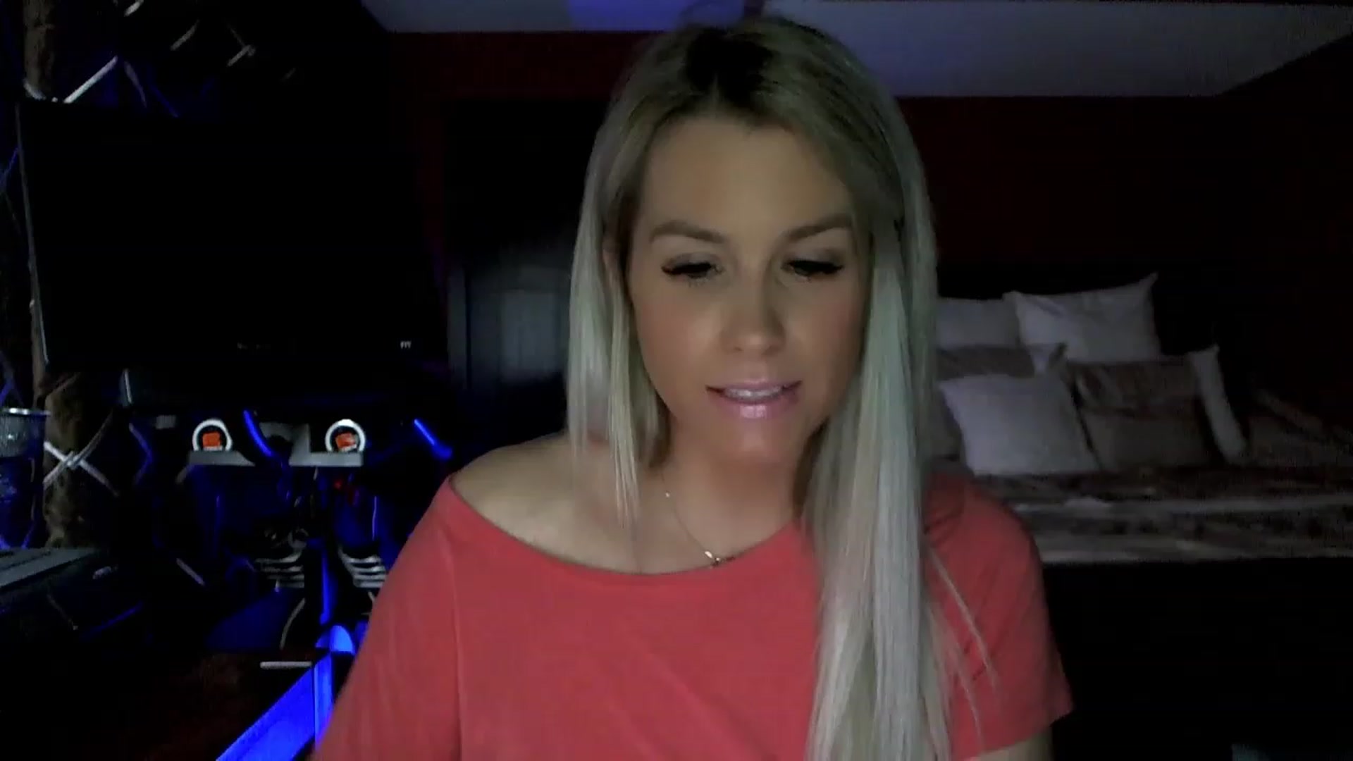 Gallery image thumbnail from Cora9's myfreecams stream on, 03/03/2023, 06:20 image 10 of 20