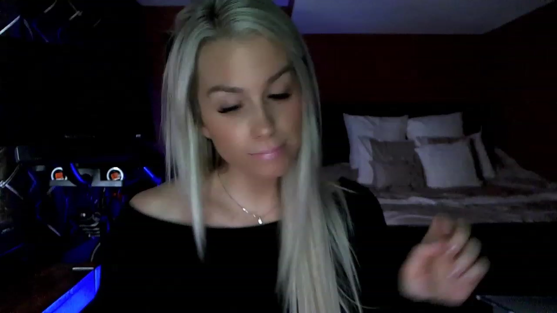 Gallery image thumbnail from Cora9's myfreecams stream on, 03/07/2023, 05:47 image 18 of 20