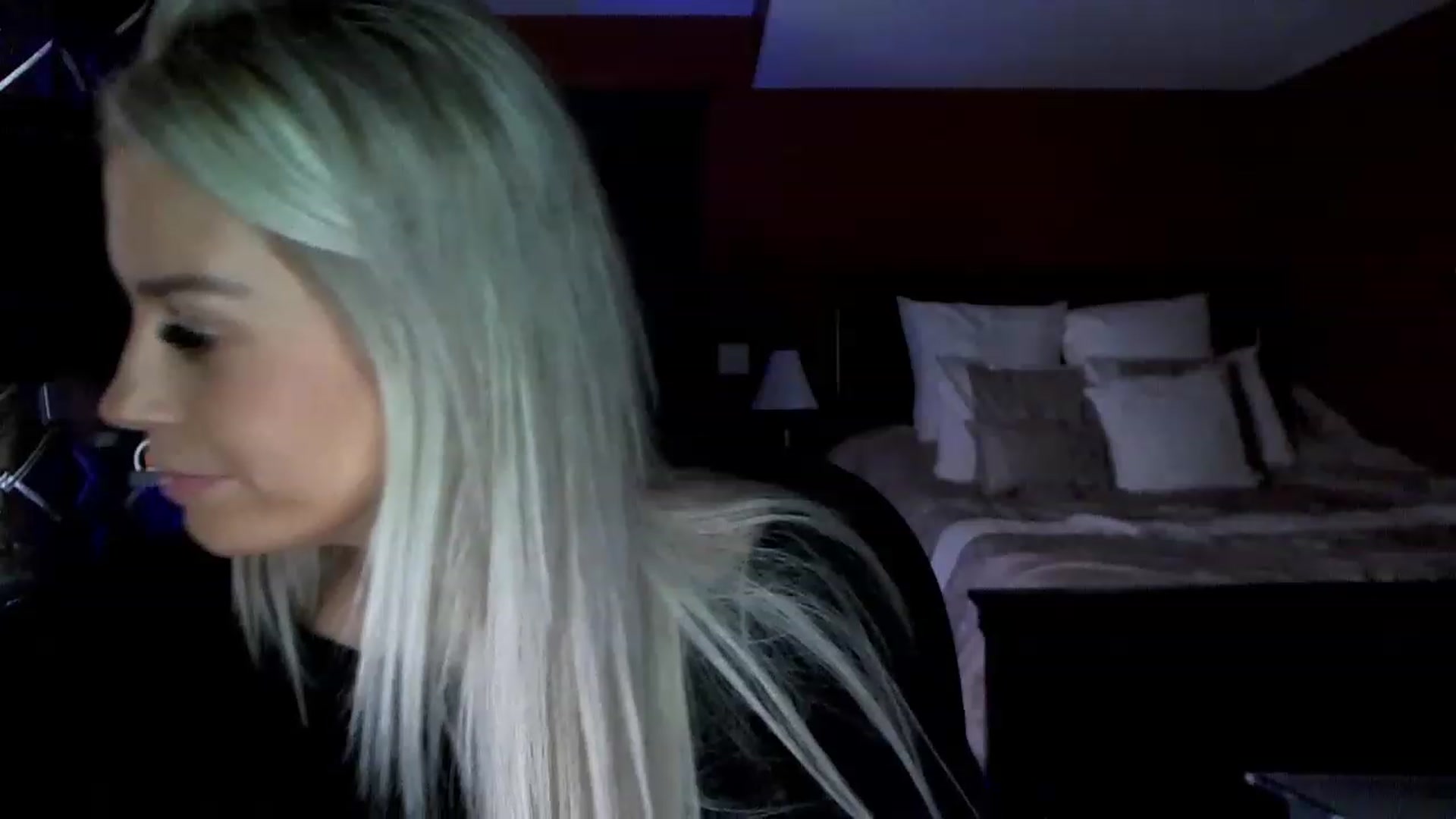 Gallery image thumbnail from Cora9's myfreecams stream on, 03/07/2023, 05:47 image 6 of 20