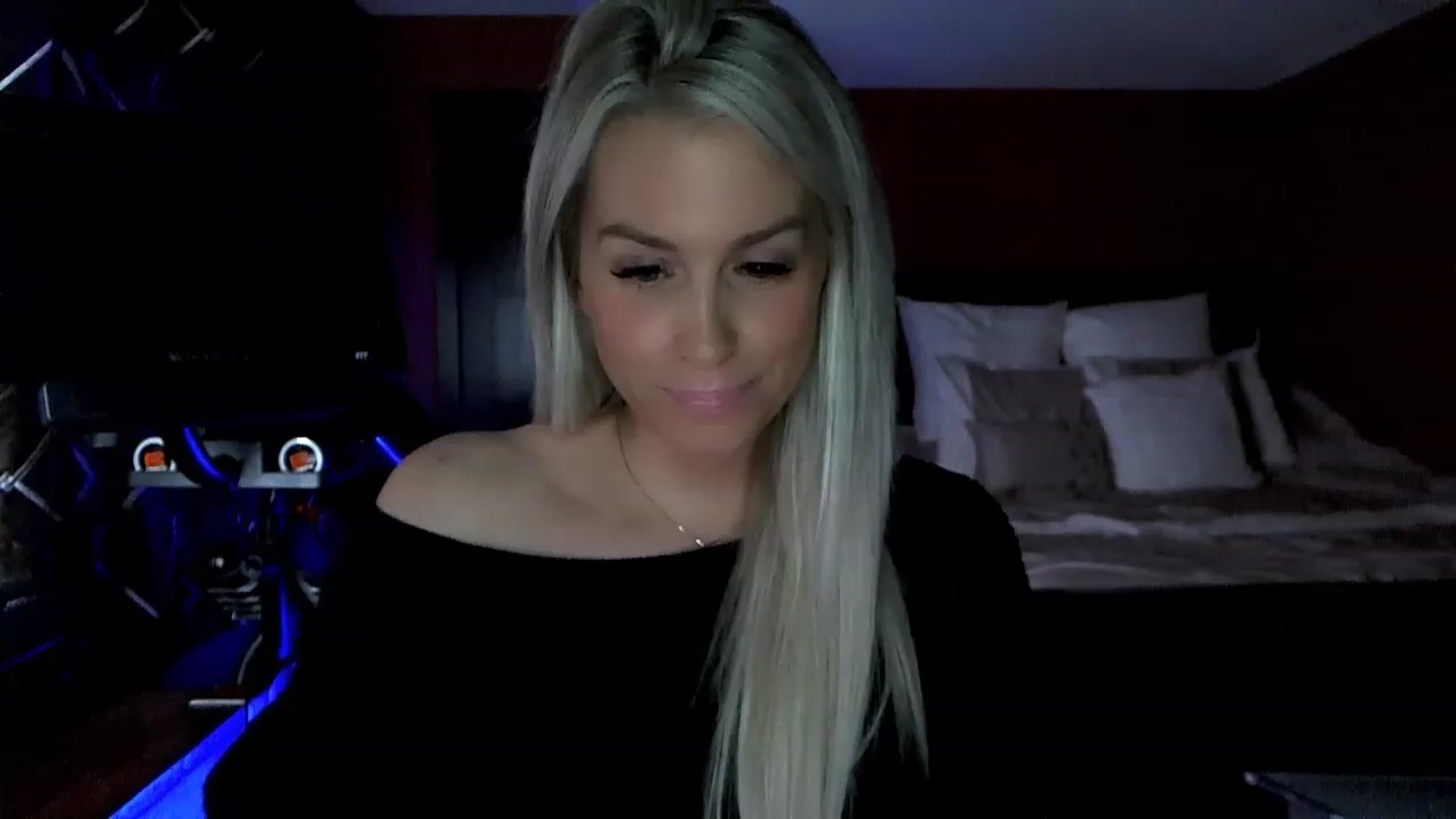 Gallery image thumbnail from Cora9's myfreecams stream on, 03/07/2023, 05:47 image 16 of 20