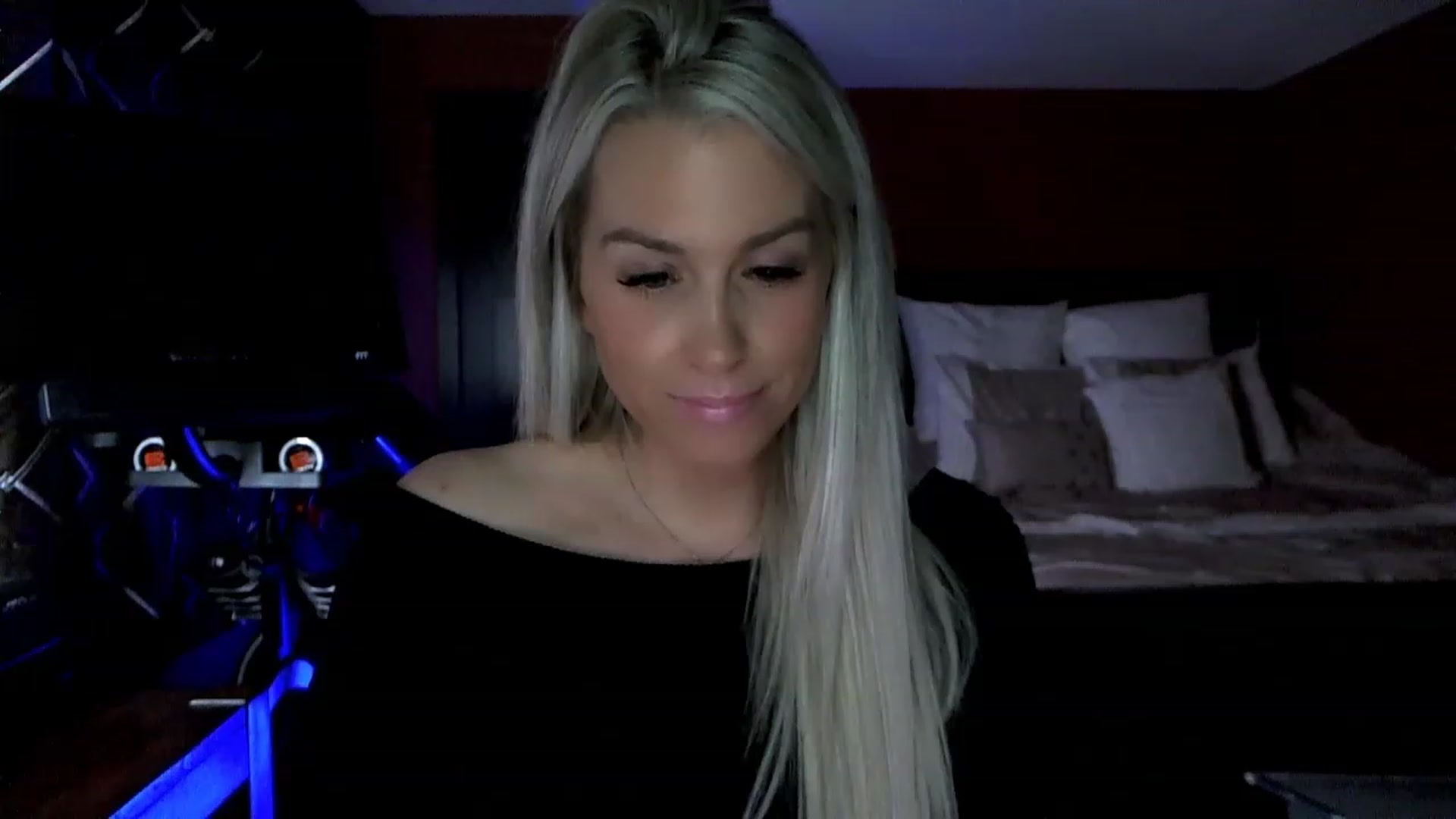 Gallery image thumbnail from Cora9's myfreecams stream on, 03/07/2023, 05:47 image 11 of 20