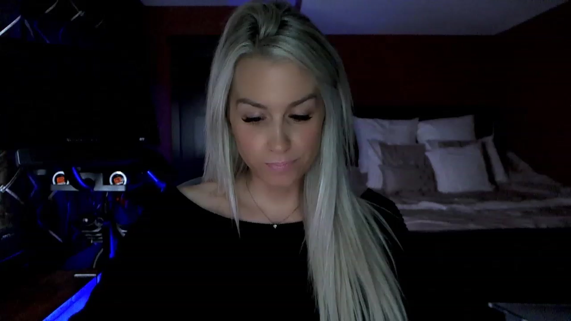Gallery image thumbnail from Cora9's myfreecams stream on, 03/07/2023, 05:47 image 1 of 20