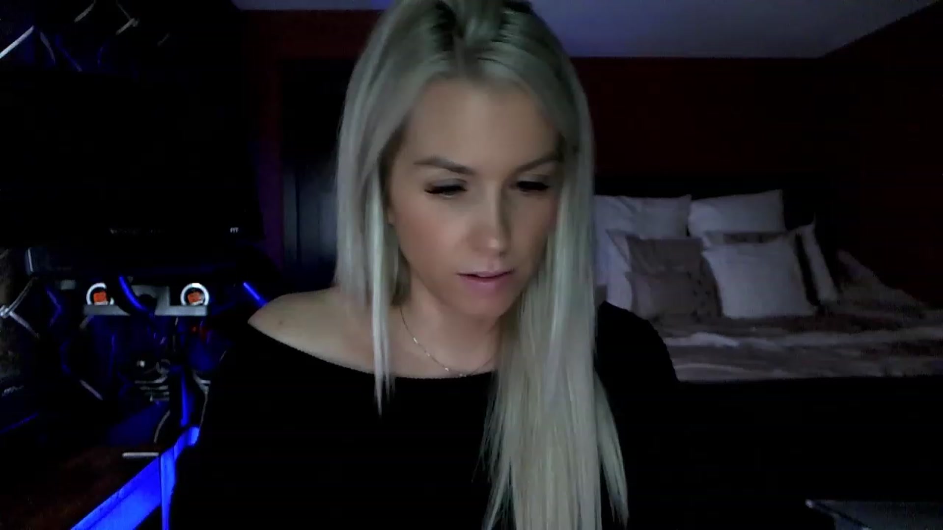 Gallery image thumbnail from Cora9's myfreecams stream on, 03/07/2023, 05:47 image 15 of 20