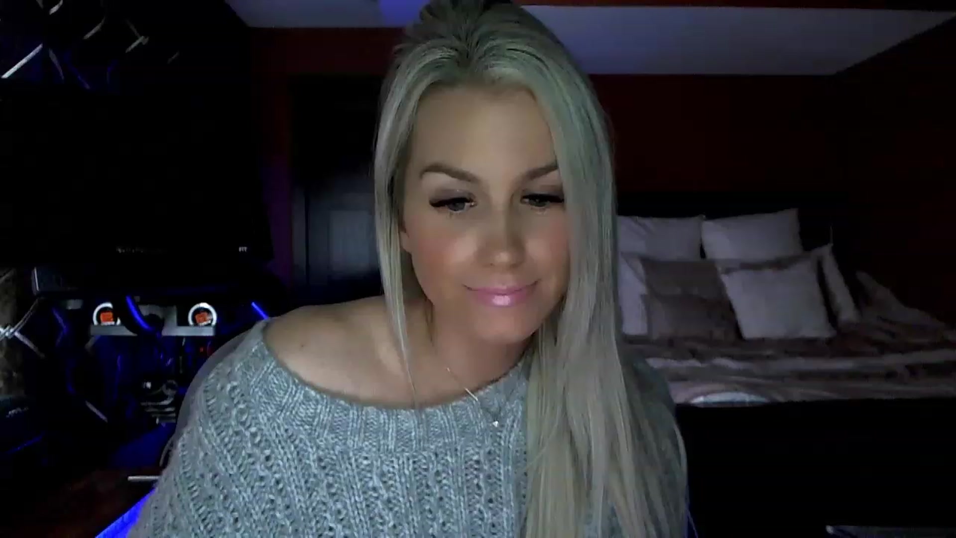 Gallery image thumbnail from Cora9's myfreecams stream on, 03/09/2023, 07:08 image 17 of 20
