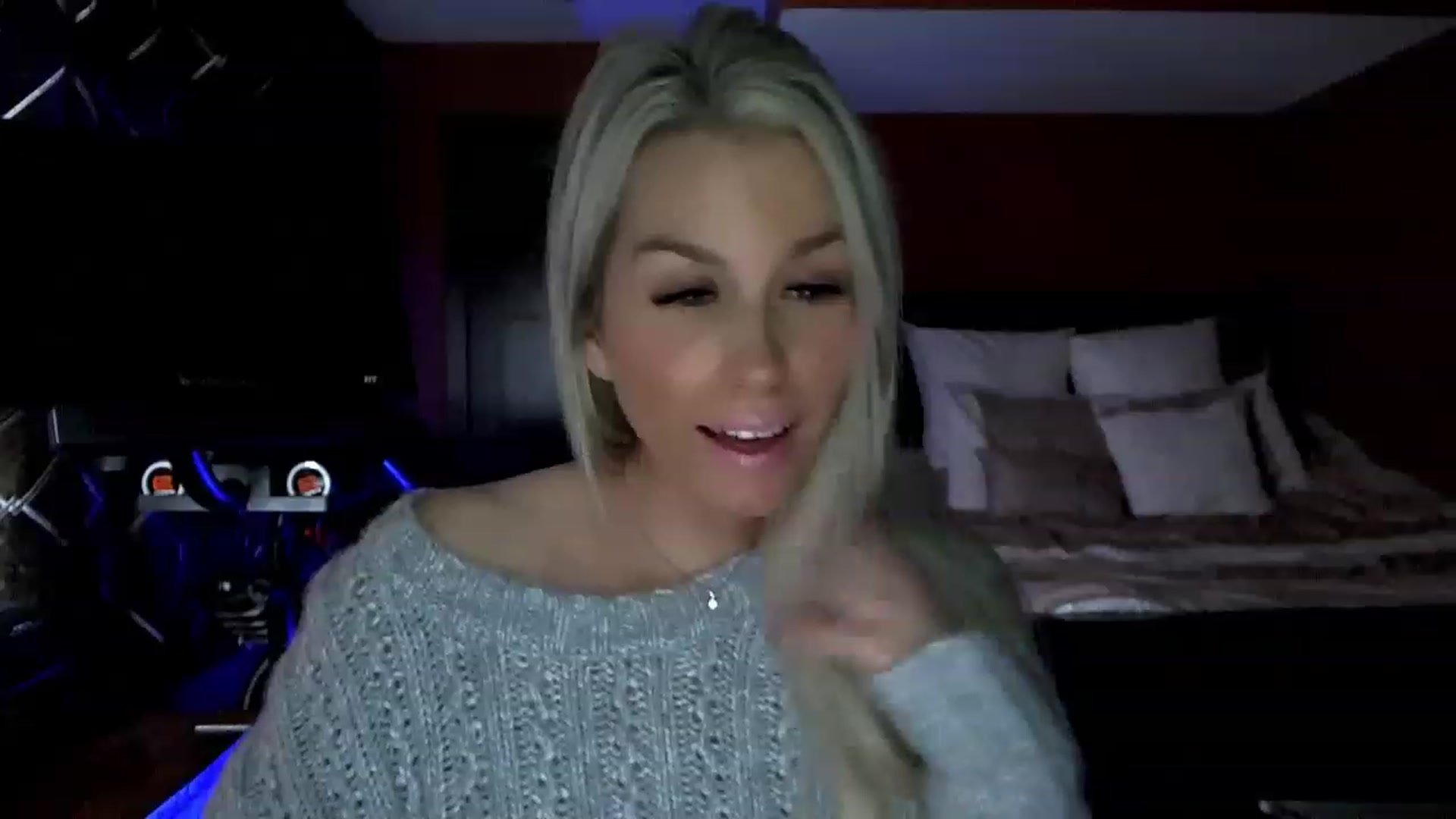Gallery image thumbnail from Cora9's myfreecams stream on, 03/09/2023, 07:08 image 11 of 20