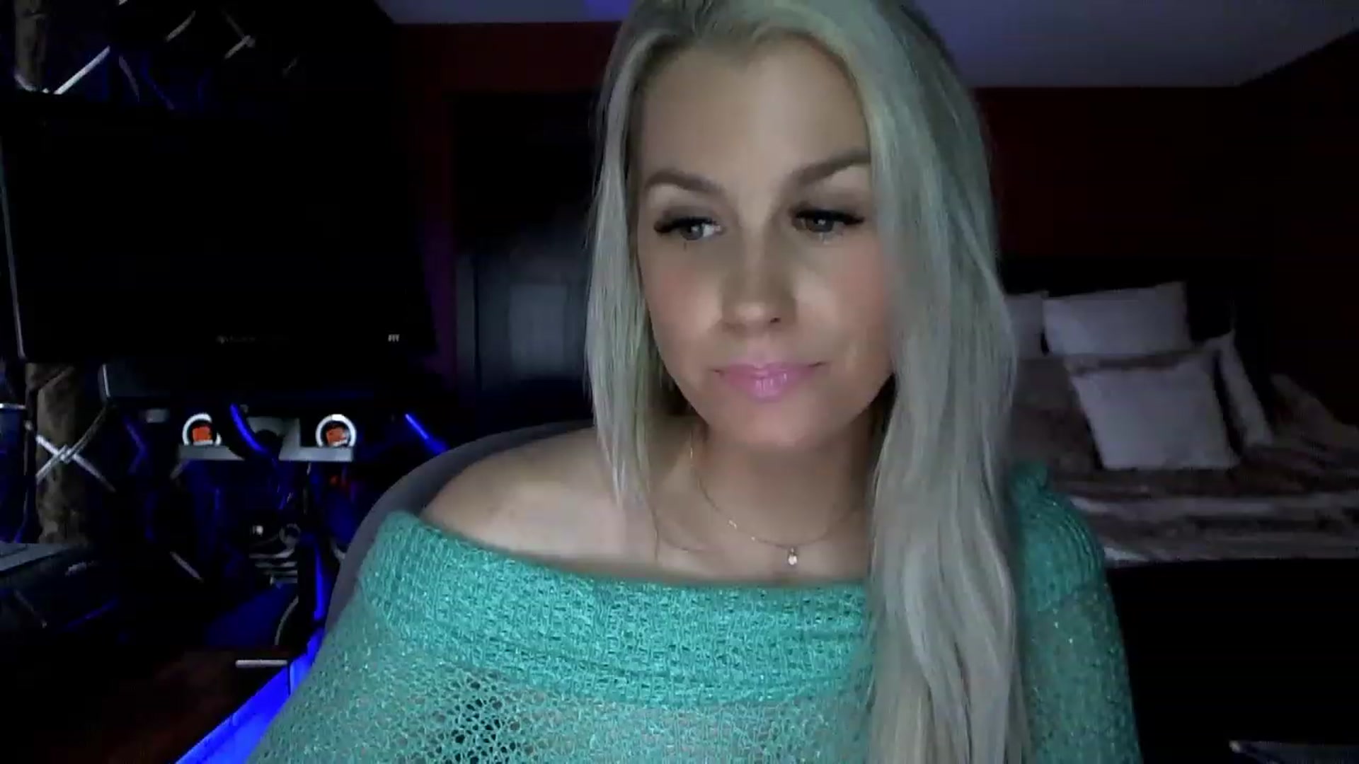 Gallery image thumbnail from Cora9's myfreecams stream on, 03/10/2023, 05:55 image 15 of 20