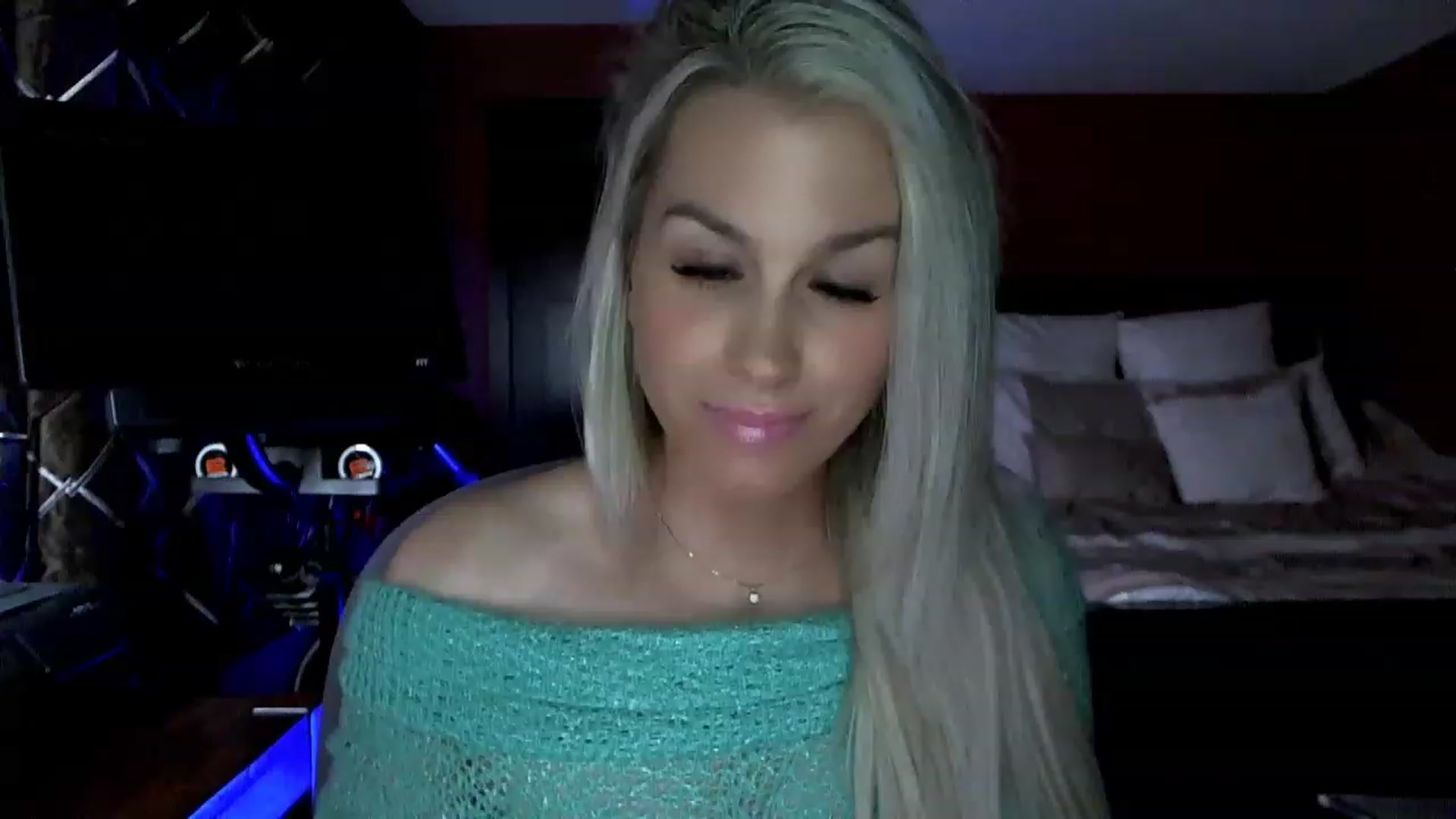 Gallery image thumbnail from Cora9's myfreecams stream on, 03/10/2023, 05:55 image 19 of 20