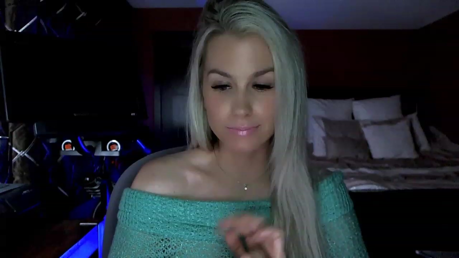 Gallery image thumbnail from Cora9's myfreecams stream on, 03/10/2023, 05:55 image 20 of 20