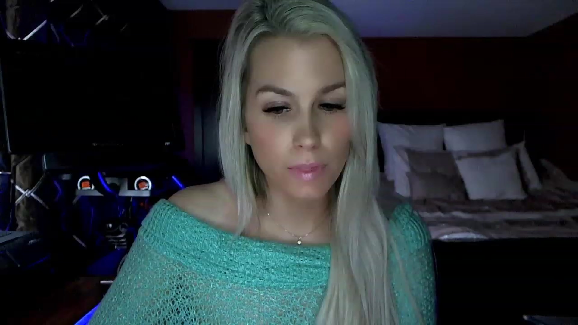 Gallery image thumbnail from Cora9's myfreecams stream on, 03/10/2023, 05:55 image 13 of 20