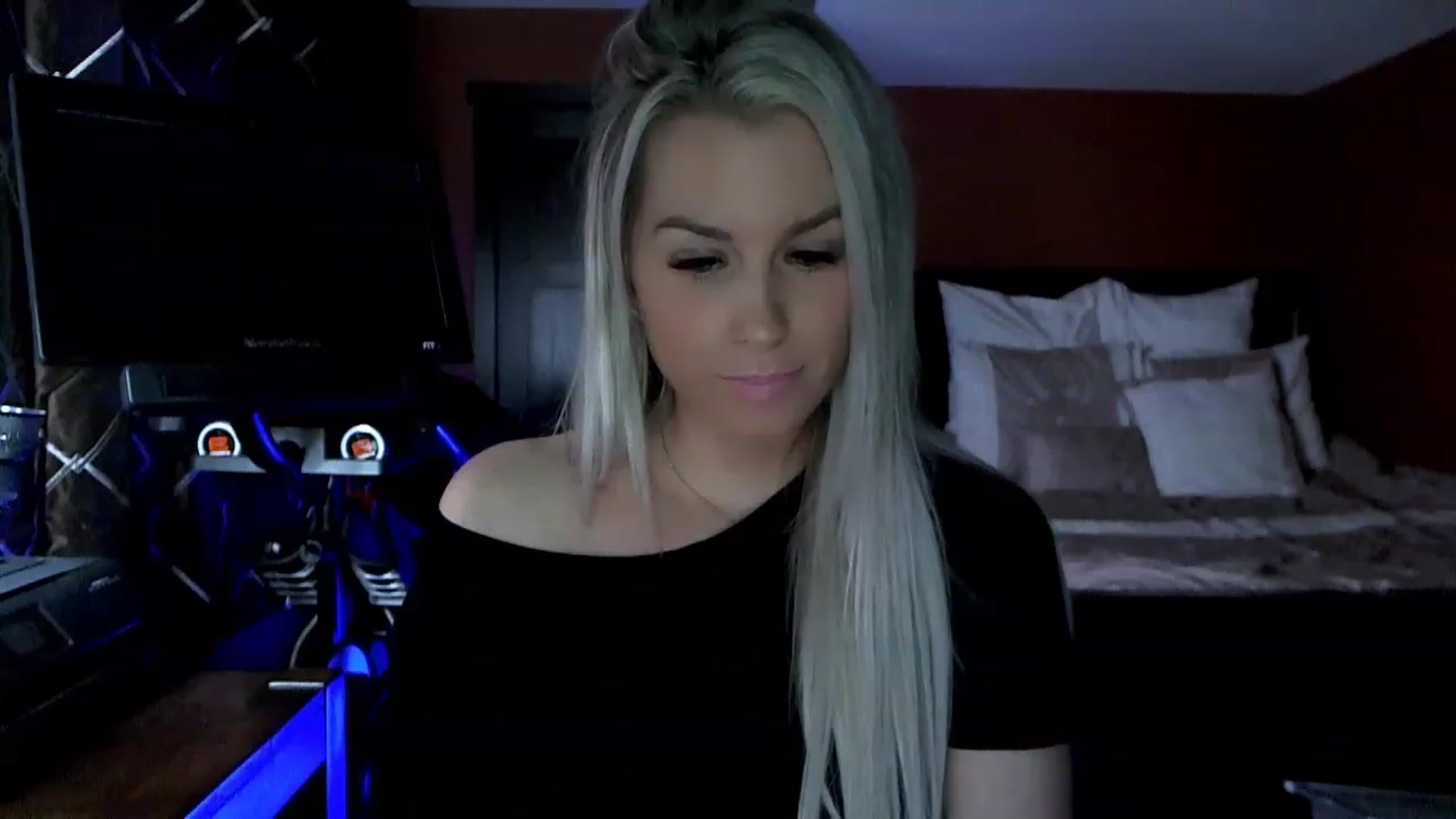 Gallery image thumbnail from Cora9's myfreecams stream on, 03/21/2023, 05:05 image 18 of 20