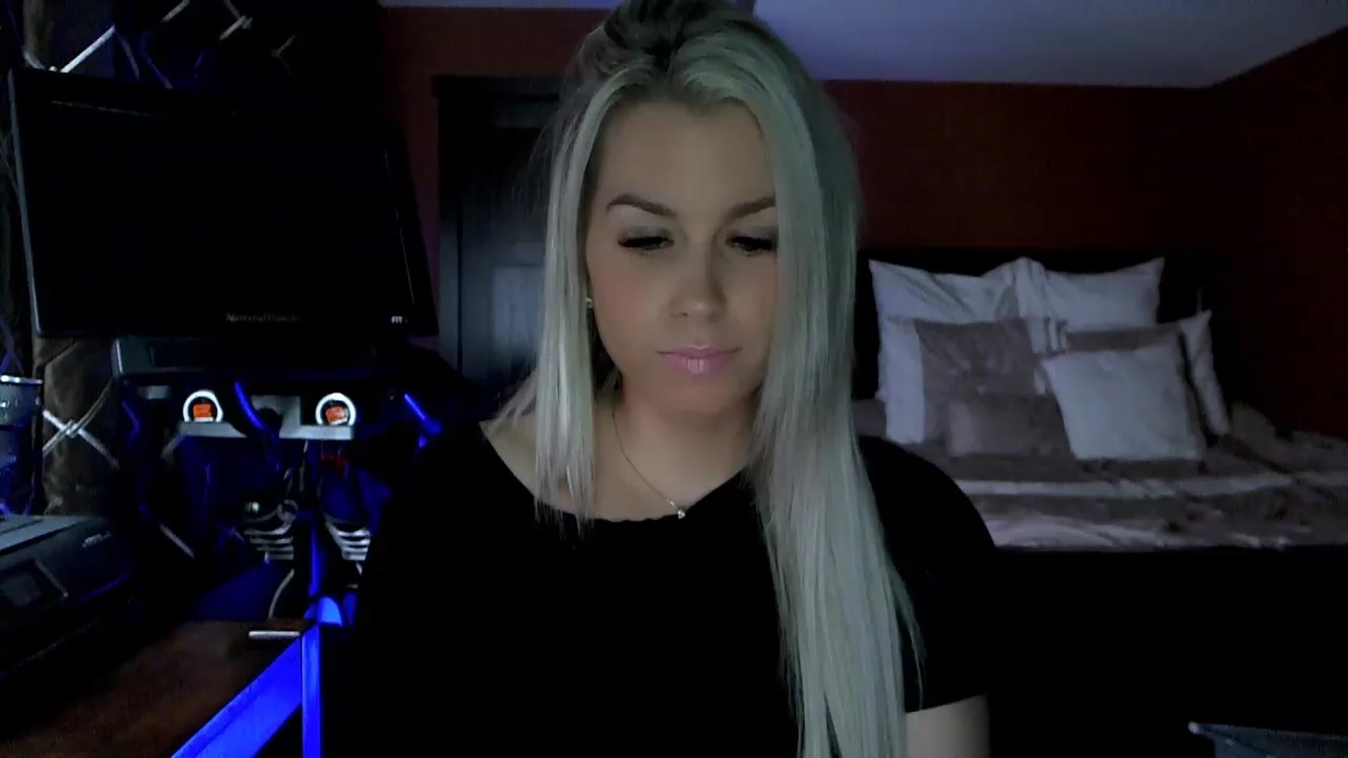 Gallery image thumbnail from Cora9's myfreecams stream on, 03/21/2023, 05:05 image 5 of 20