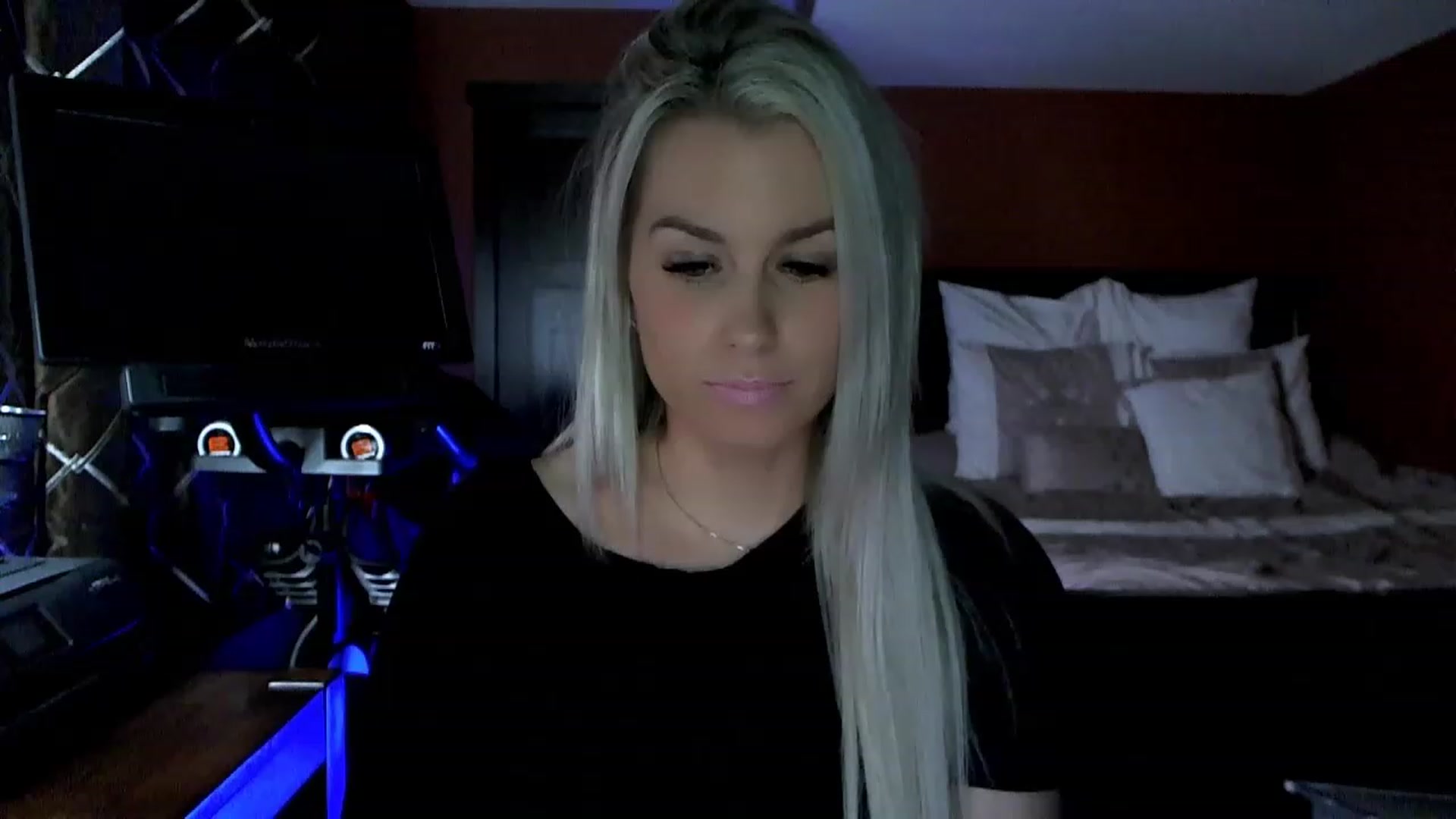 Gallery image thumbnail from Cora9's myfreecams stream on, 03/21/2023, 05:05 image 4 of 20