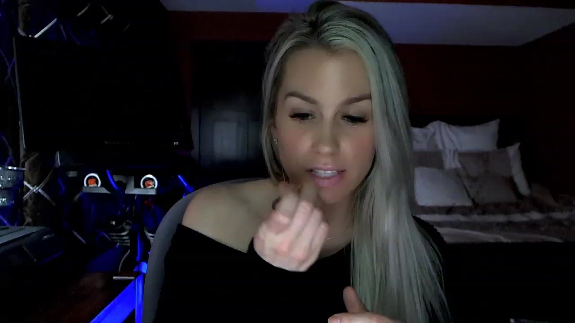 Gallery image thumbnail from Cora9's myfreecams stream on, 03/22/2023, 06:08 image 20 of 20