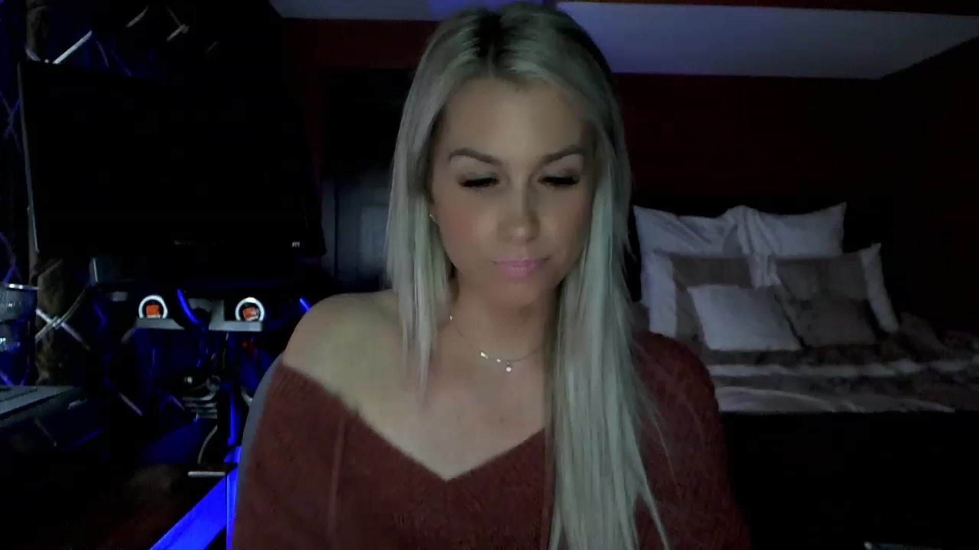 Gallery image thumbnail from Cora9's myfreecams stream on, 03/24/2023, 05:33 image 10 of 20