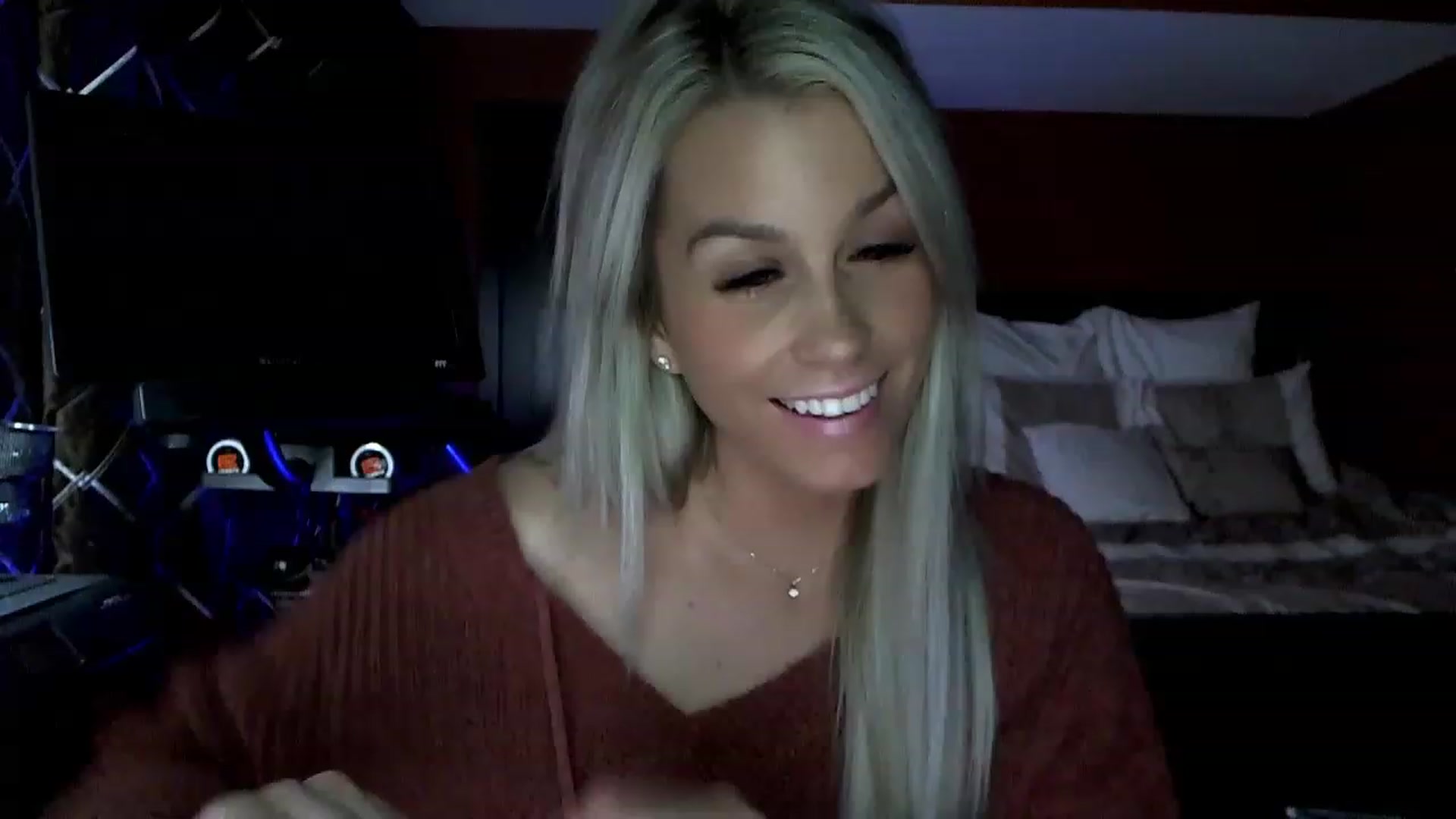 Gallery image thumbnail from Cora9's myfreecams stream on, 03/24/2023, 06:01 image 17 of 20