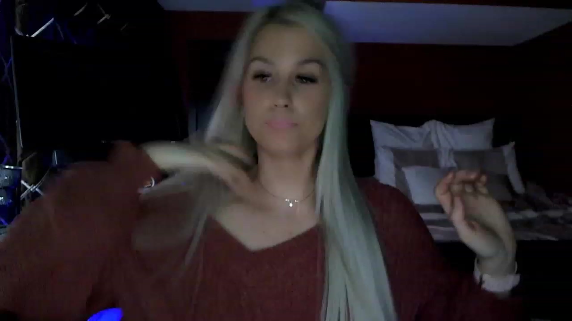 Gallery image thumbnail from Cora9's myfreecams stream on, 03/24/2023, 06:01 image 14 of 20