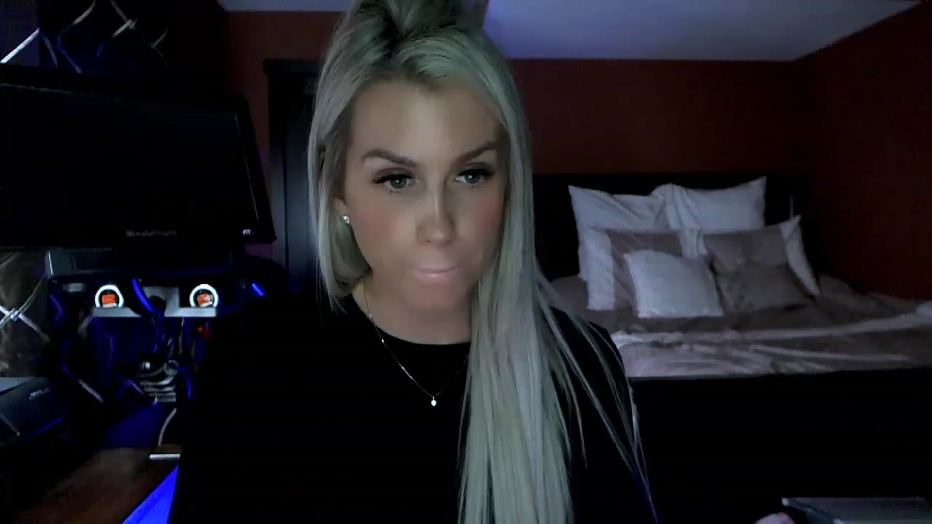 Gallery image thumbnail from Cora9's myfreecams stream on, 03/27/2023, 06:03 image 20 of 20