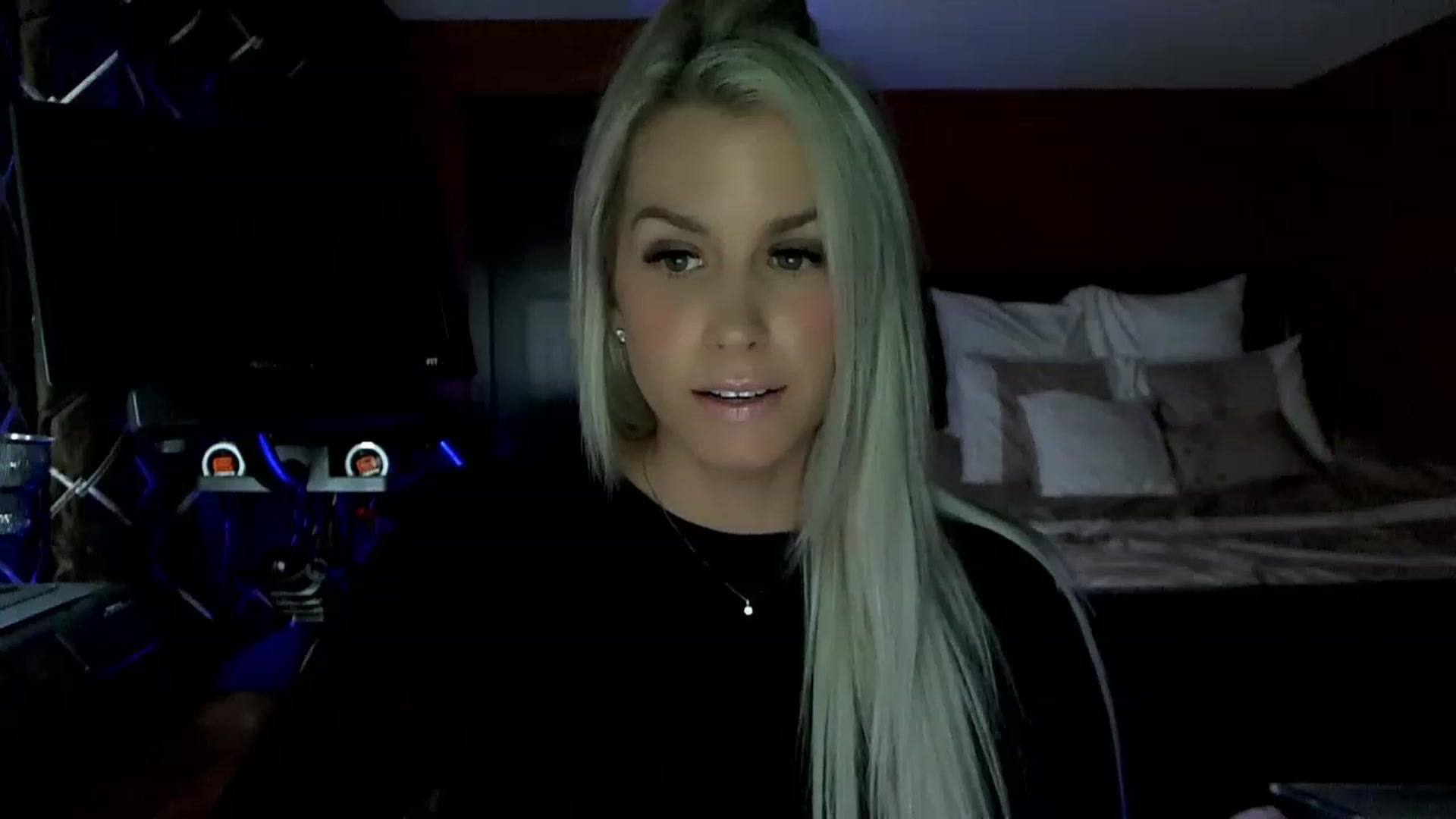 Gallery image thumbnail from Cora9's myfreecams stream on, 03/27/2023, 06:03 image 4 of 20