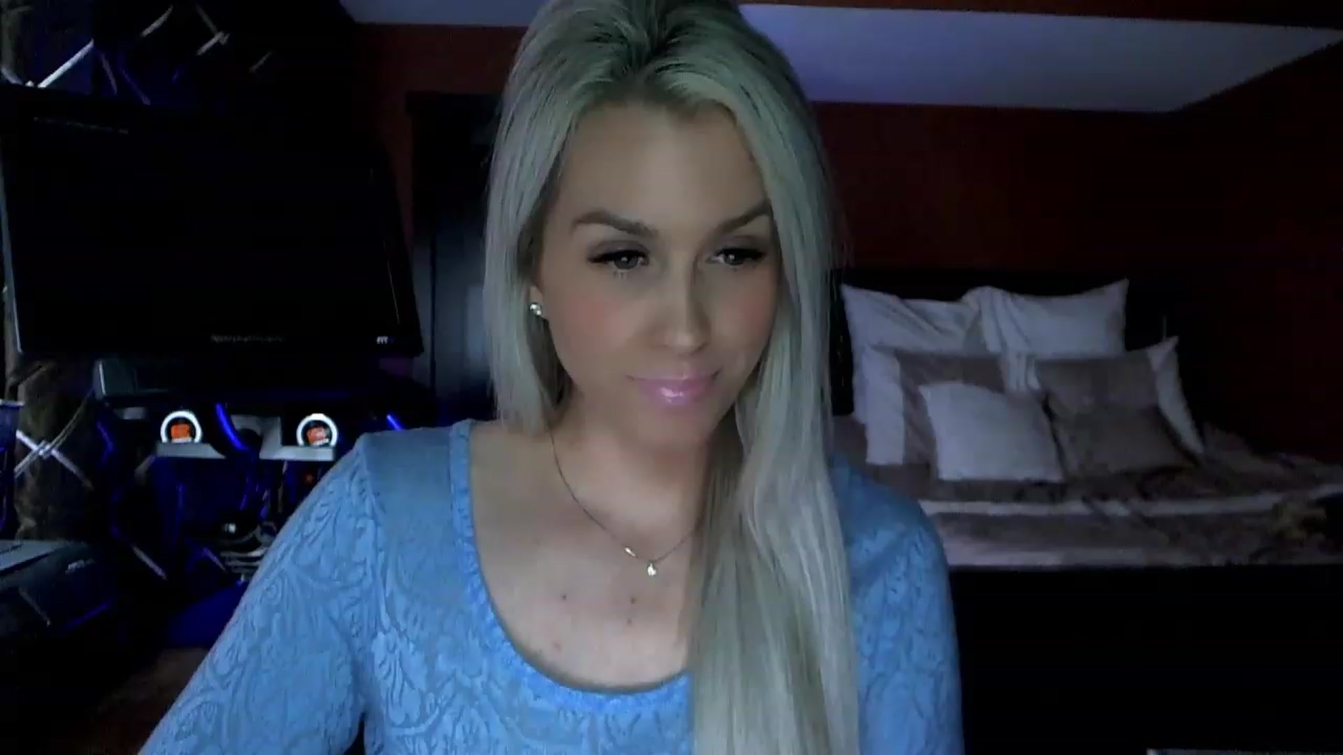 Gallery image thumbnail from Cora9's myfreecams stream on, 03/28/2023, 05:21 image 6 of 20