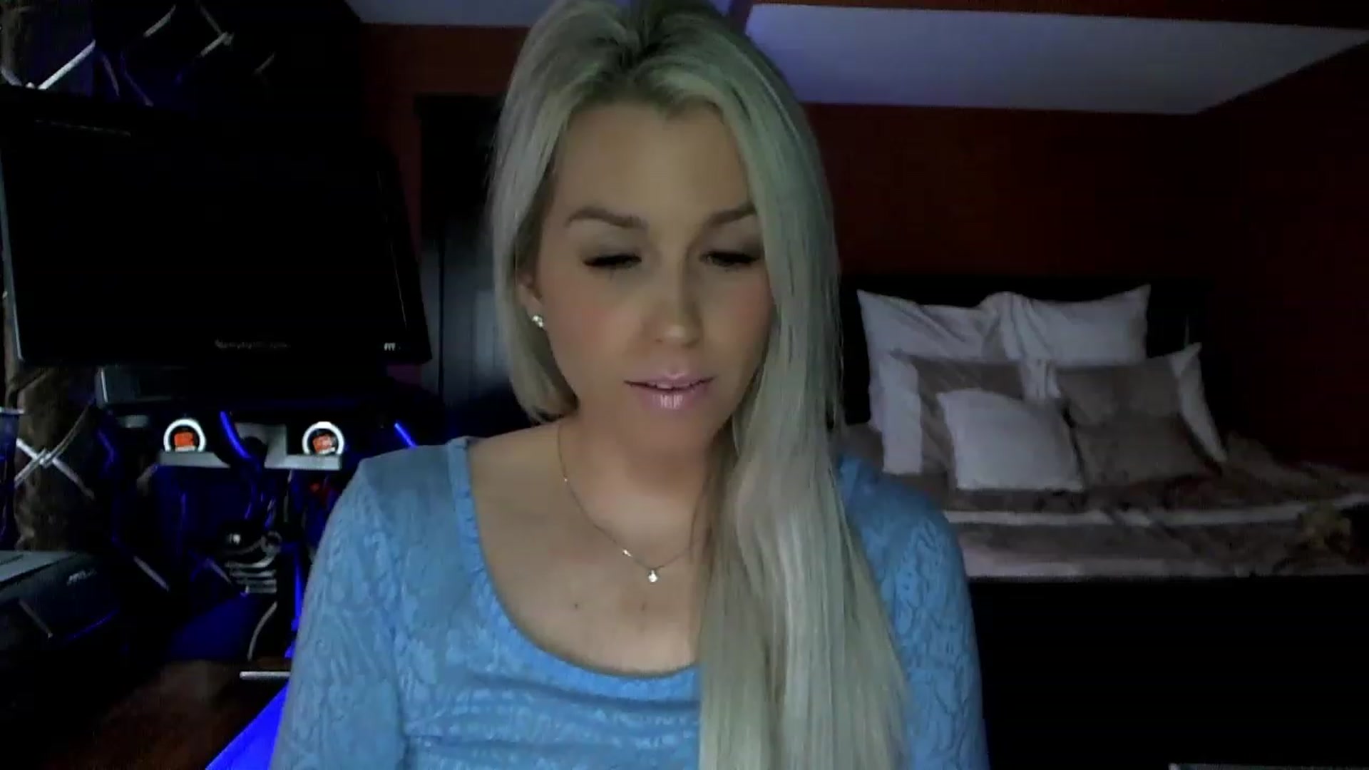 Gallery image thumbnail from Cora9's myfreecams stream on, 03/28/2023, 05:21 image 7 of 20