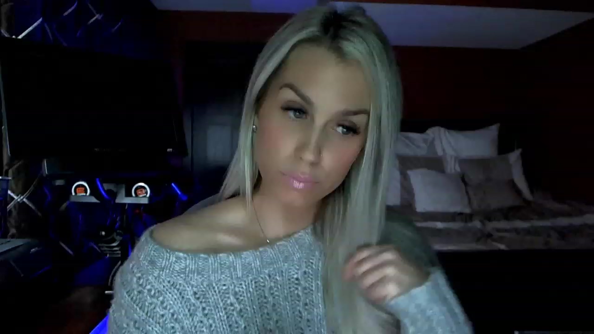 Gallery image thumbnail from Cora9's myfreecams stream on, 03/30/2023, 04:57 image 7 of 20