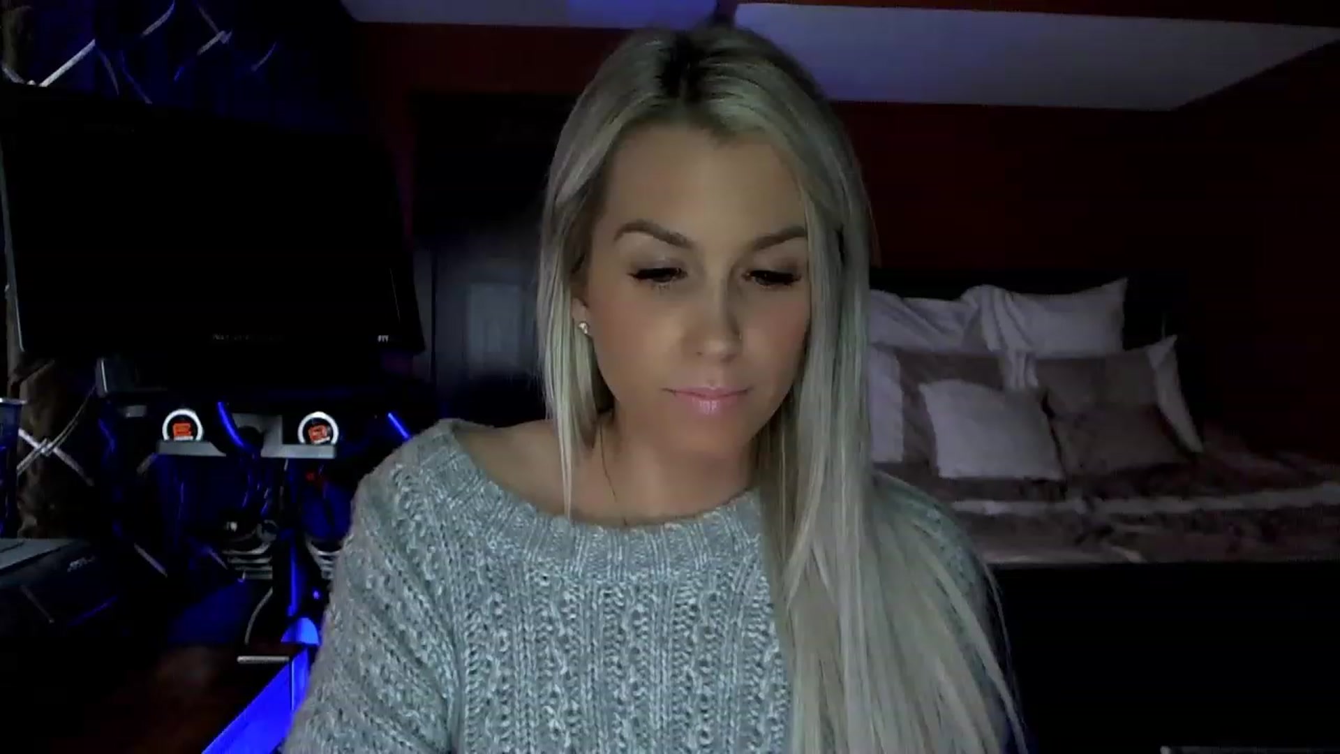 Gallery image thumbnail from Cora9's myfreecams stream on, 03/30/2023, 04:57 image 2 of 20