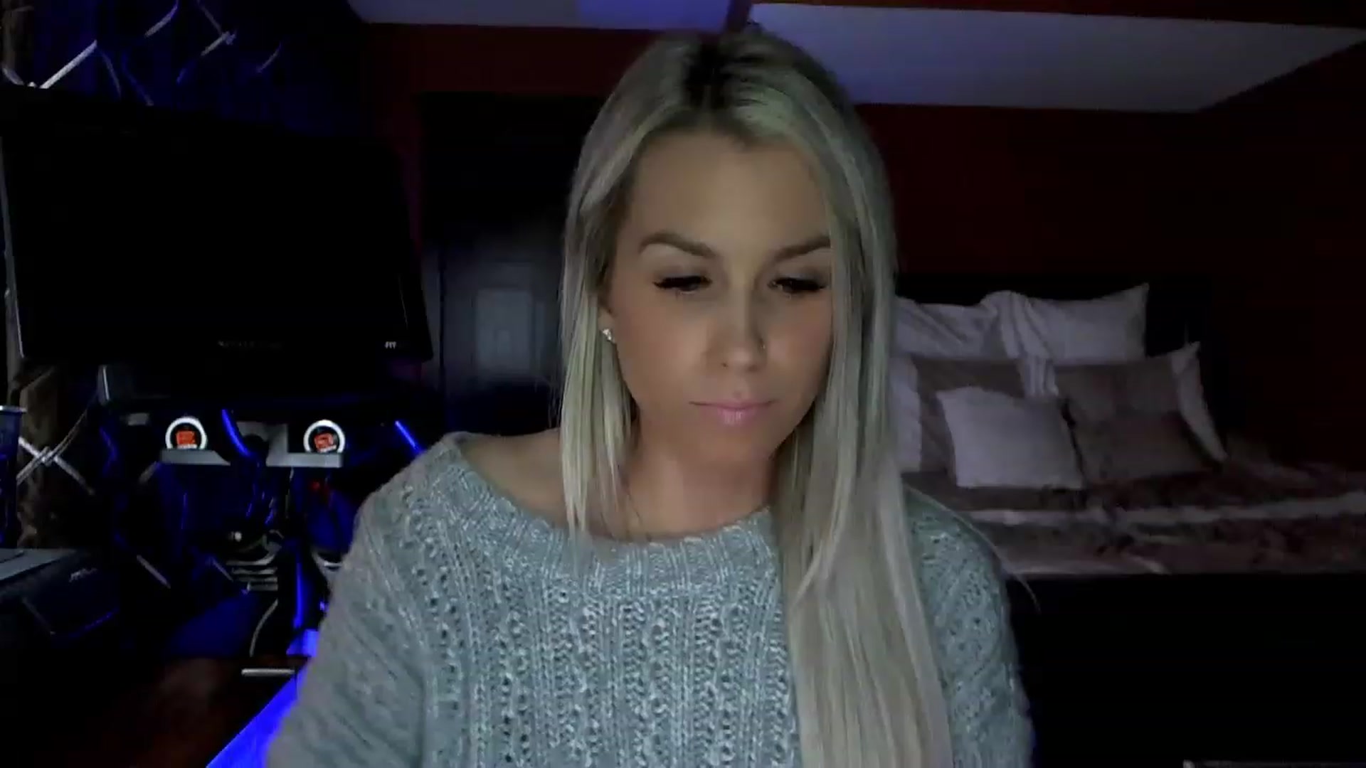 Gallery image thumbnail from Cora9's myfreecams stream on, 03/30/2023, 04:57 image 5 of 20