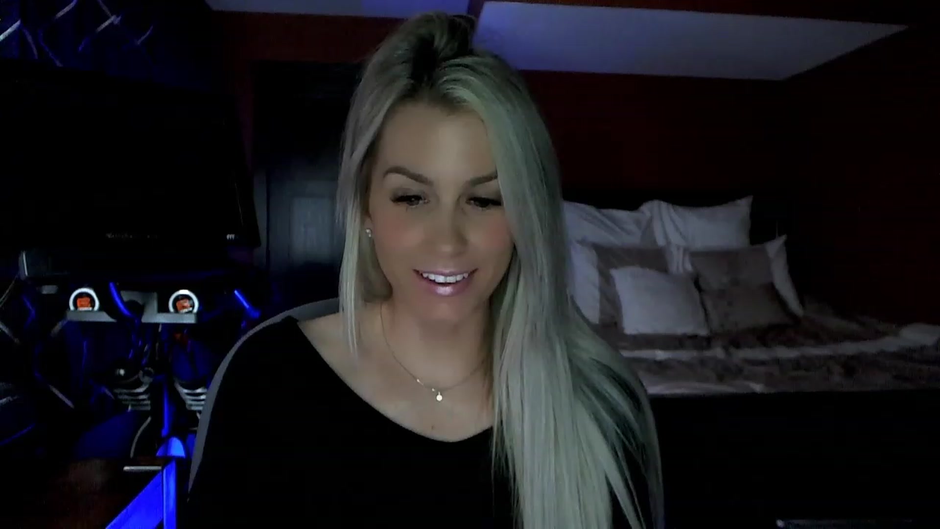 Gallery image thumbnail from Cora9's myfreecams stream on, 04/03/2023, 04:03 image 12 of 20
