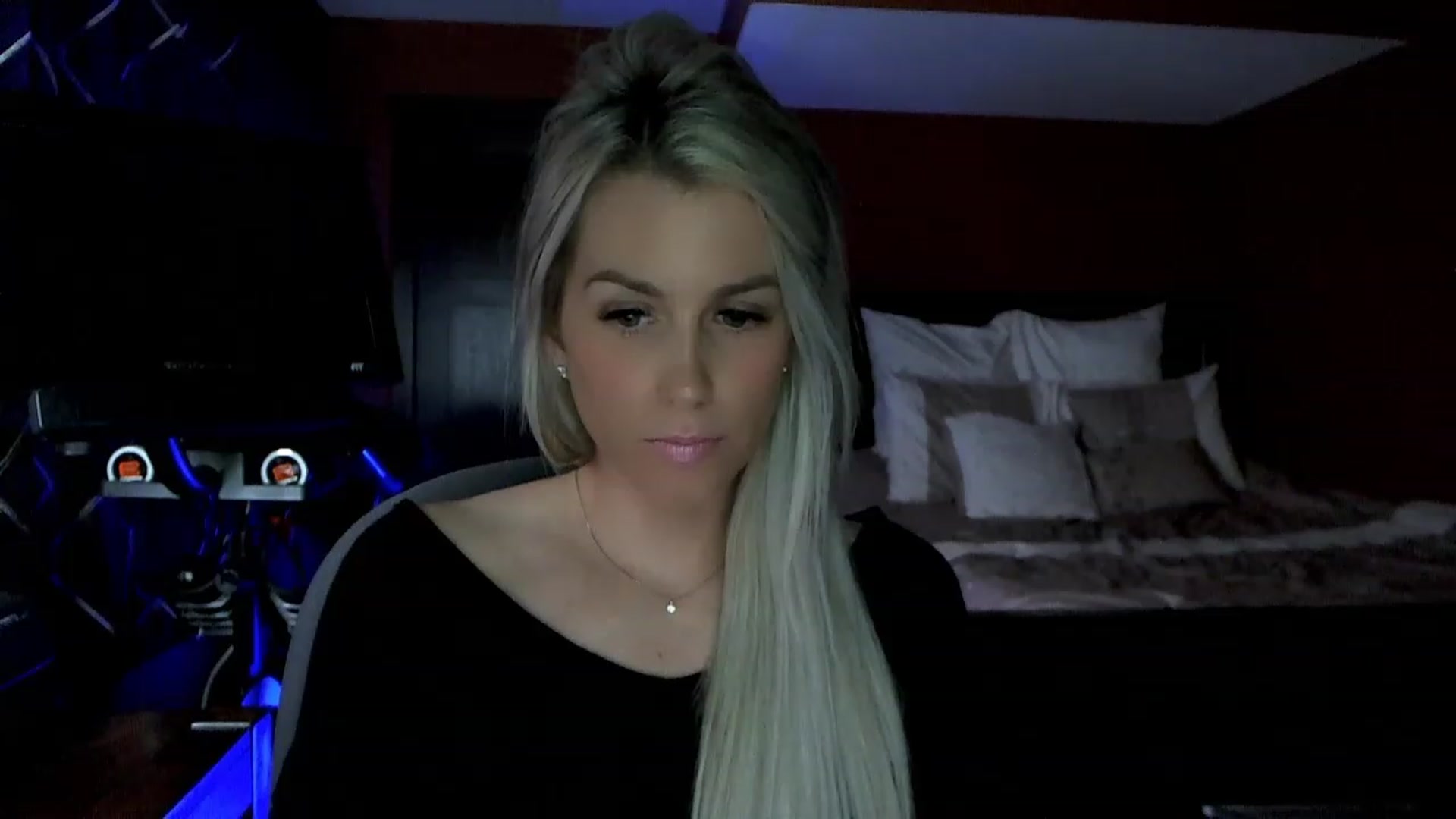 Gallery image thumbnail from Cora9's myfreecams stream on, 04/03/2023, 04:03 image 20 of 20