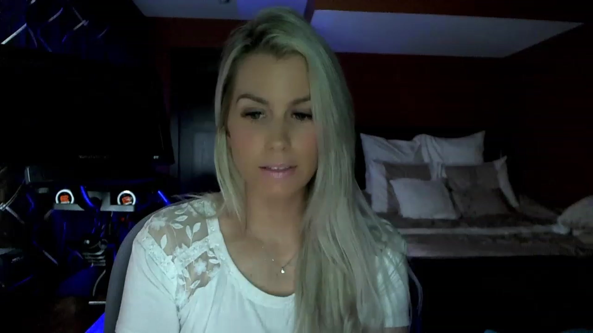 Gallery image thumbnail from Cora9's myfreecams stream on, 04/05/2023, 05:04 image 16 of 20