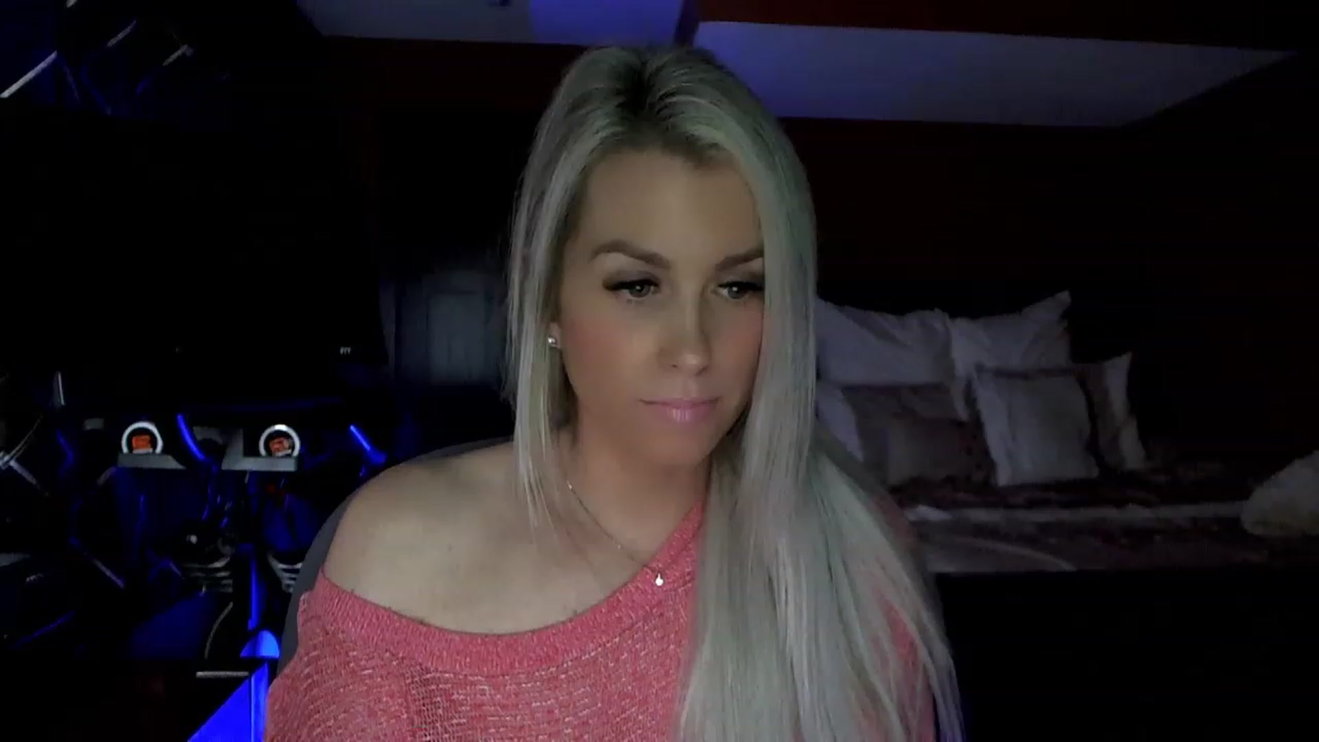 Gallery image thumbnail from Cora9's myfreecams stream on, 04/07/2023, 06:44 image 5 of 20