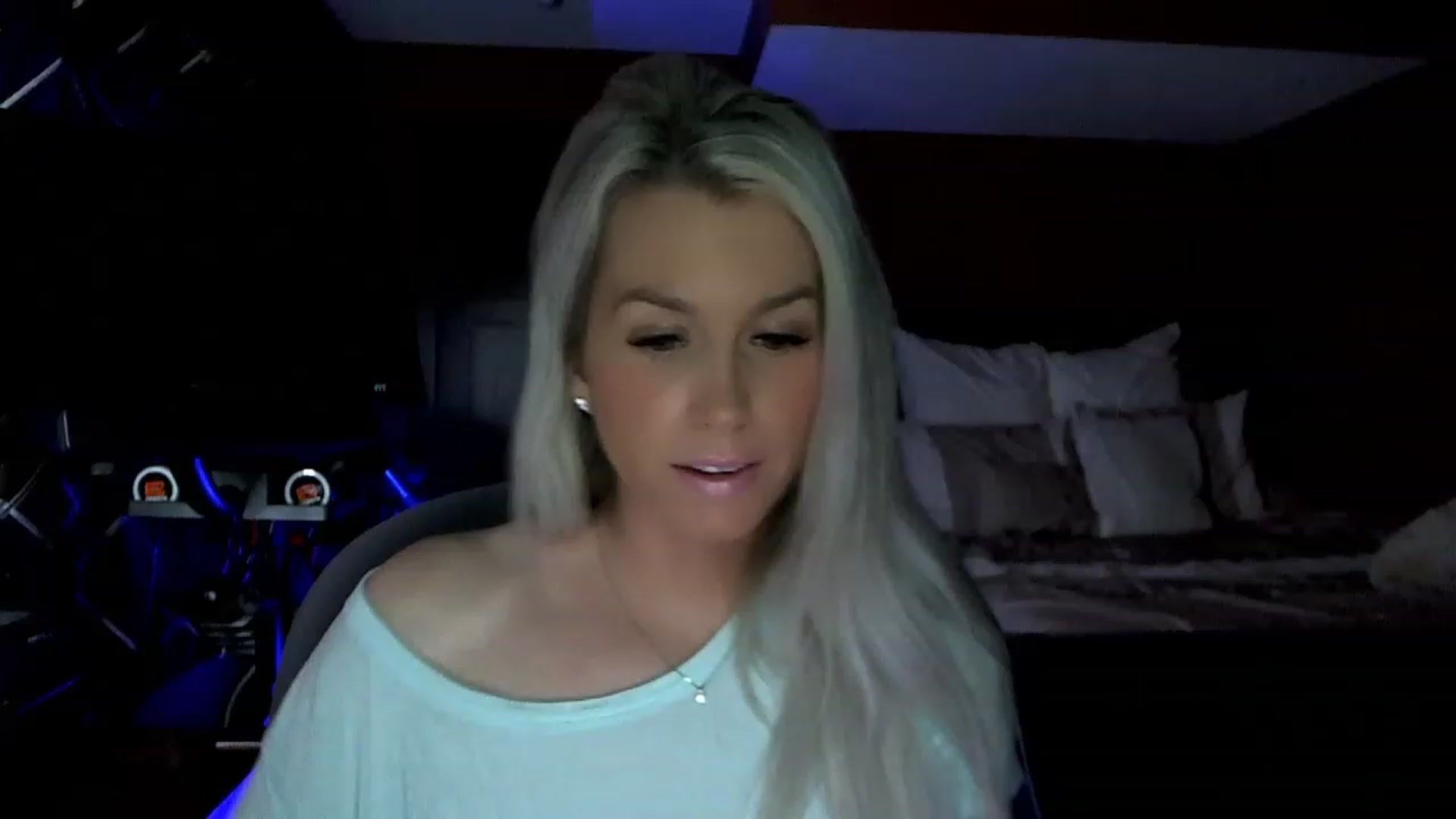 Gallery image thumbnail from Cora9's myfreecams stream on, 04/13/2023, 04:55 image 13 of 20