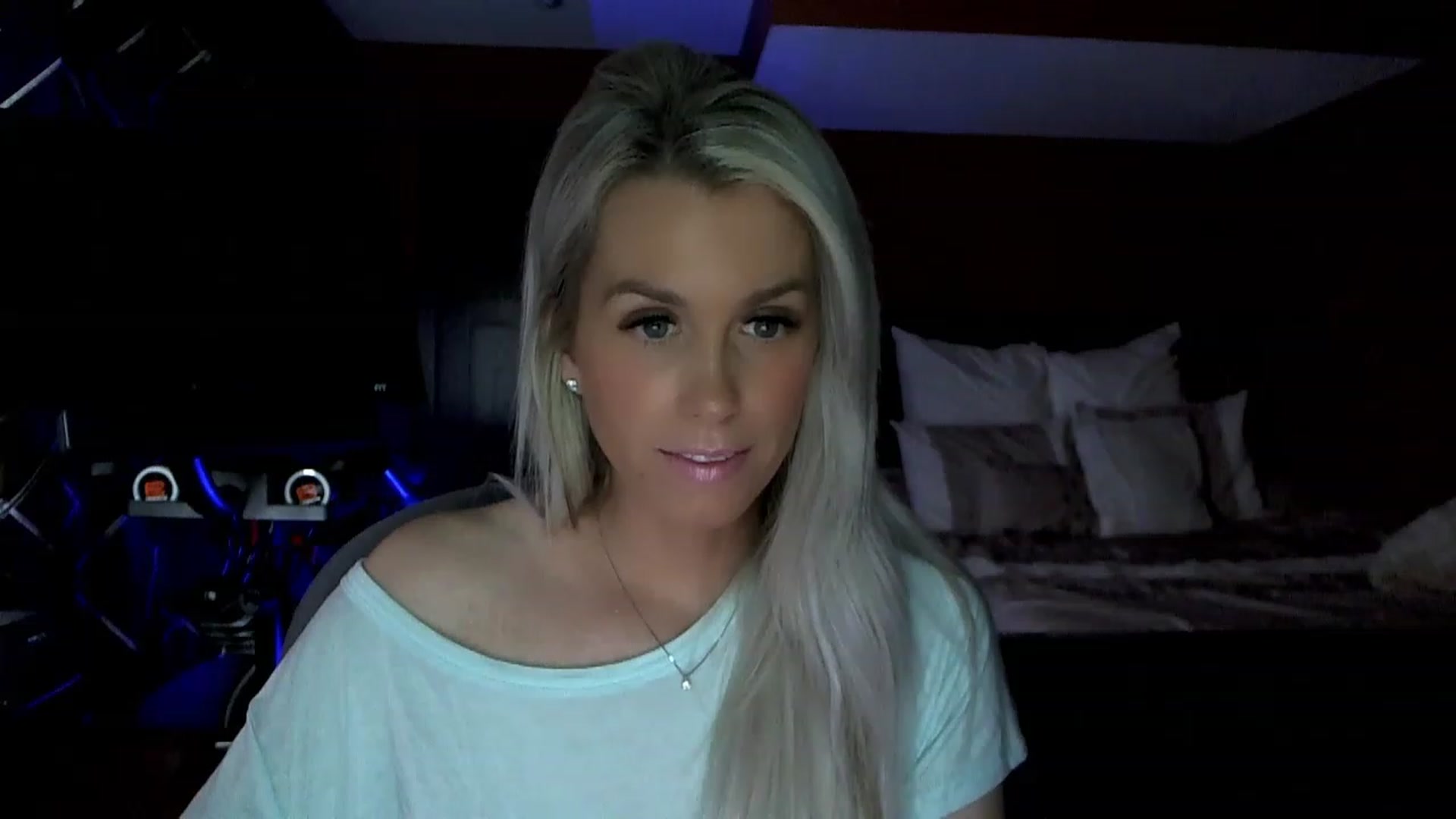 Gallery image thumbnail from Cora9's myfreecams stream on, 04/13/2023, 04:55 image 20 of 20