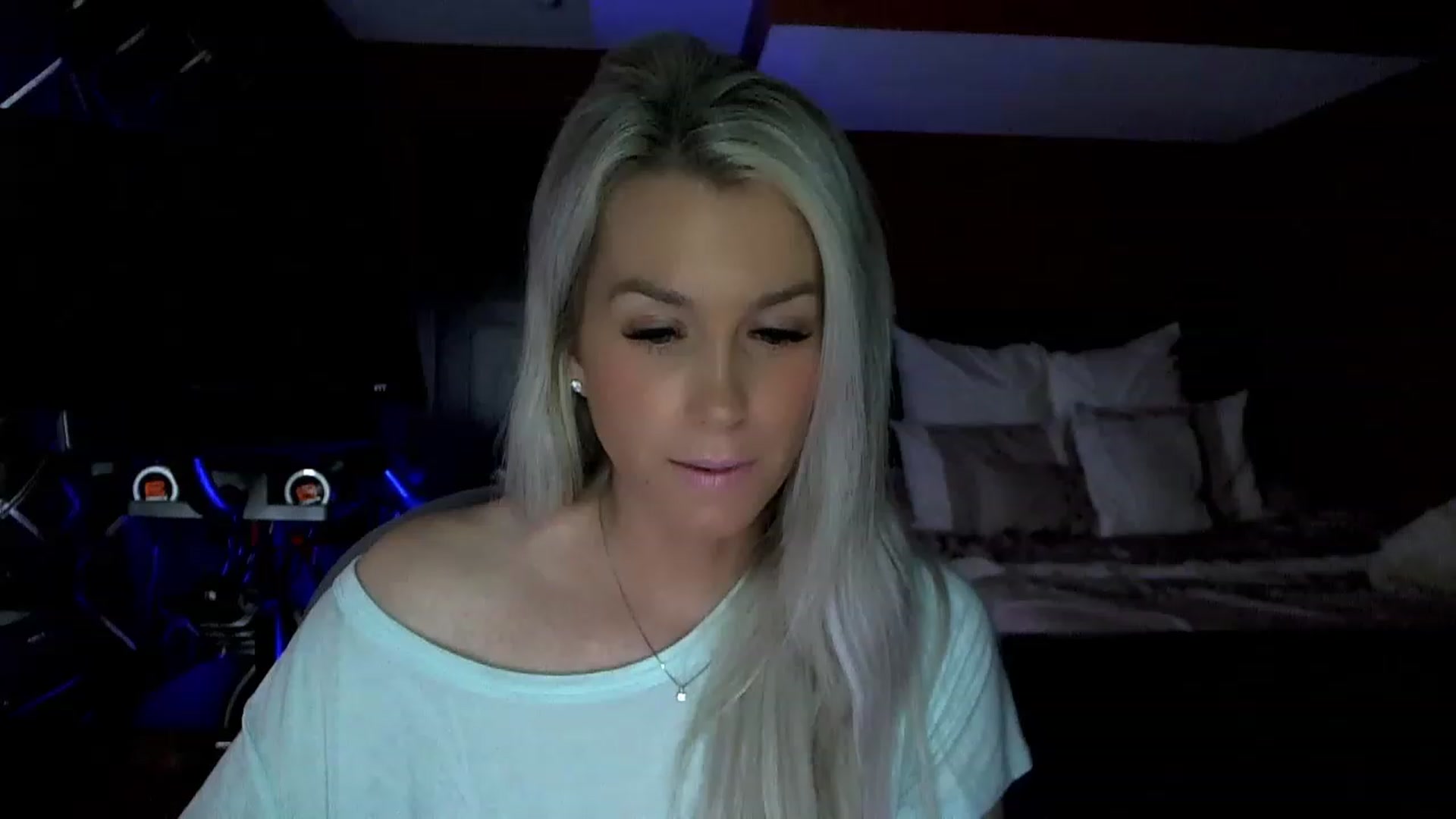 Gallery image thumbnail from Cora9's myfreecams stream on, 04/13/2023, 04:55 image 18 of 20