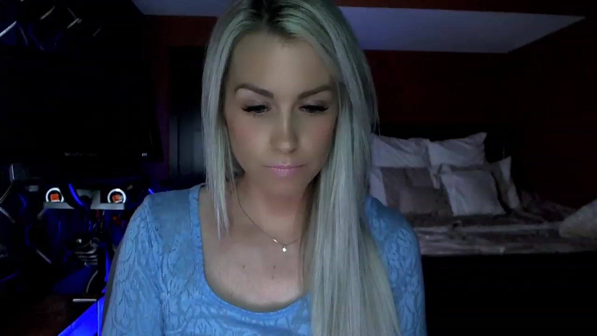 Gallery image thumbnail from Cora9's myfreecams stream on, 04/14/2023, 04:10 image 11 of 20