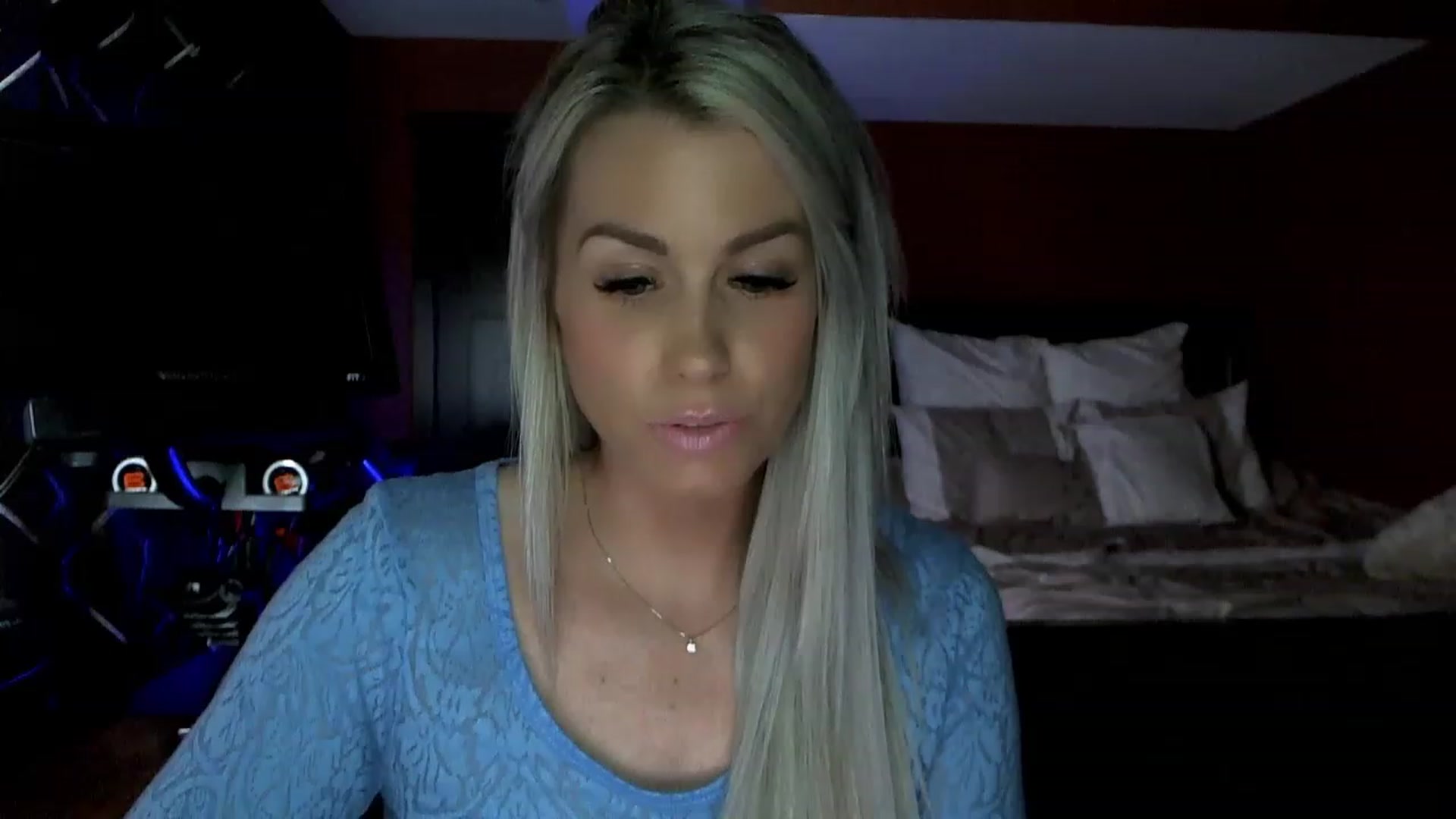 Gallery image thumbnail from Cora9's myfreecams stream on, 04/14/2023, 04:10 image 18 of 20