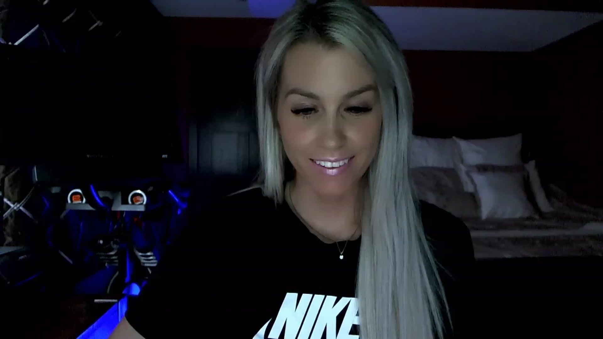 Gallery image thumbnail from Cora9's myfreecams stream on, 04/20/2023, 05:01 image 17 of 20