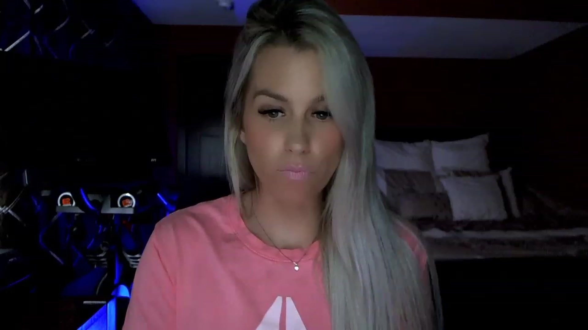 Gallery image thumbnail from Cora9's myfreecams stream on, 04/21/2023, 04:19 image 9 of 20