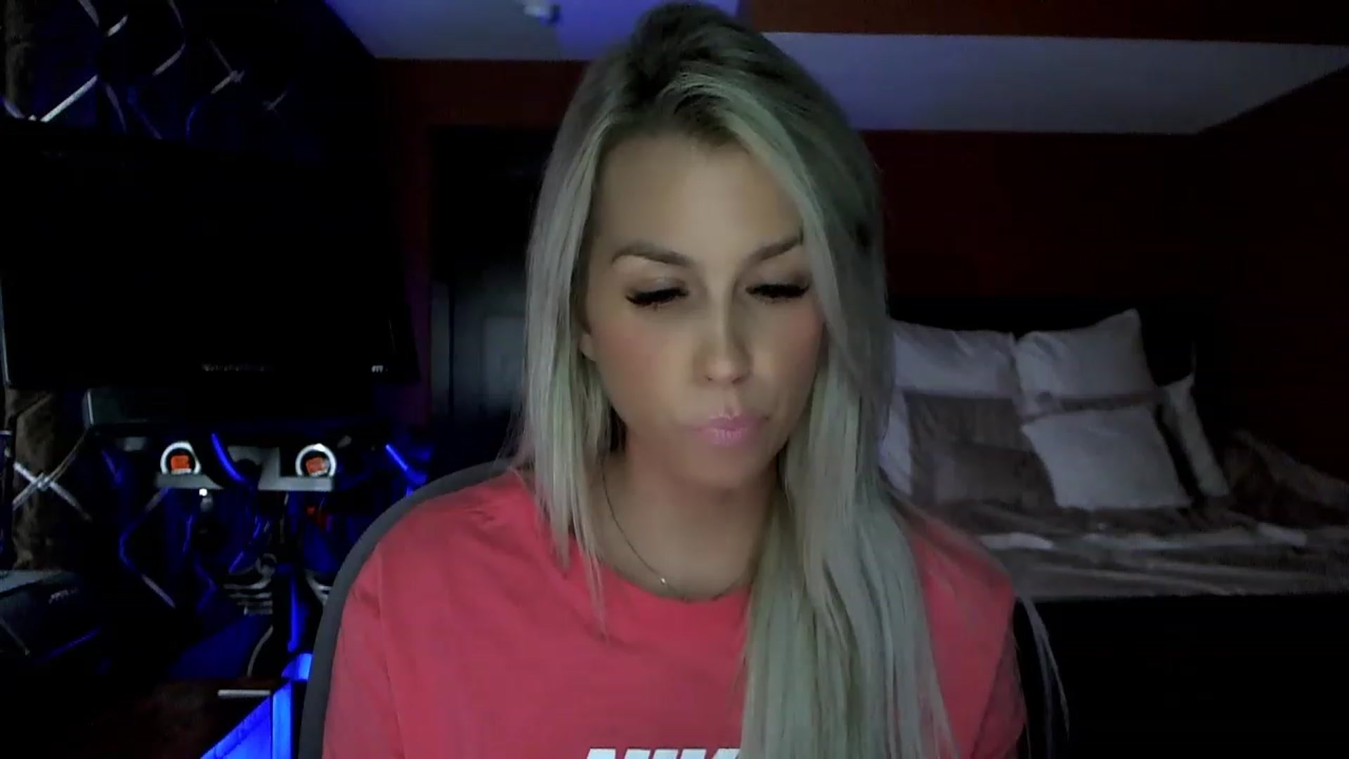 Gallery image thumbnail from Cora9's myfreecams stream on, 04/27/2023, 04:30 image 12 of 20