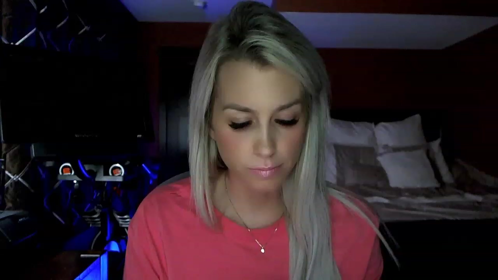Gallery image thumbnail from Cora9's myfreecams stream on, 04/27/2023, 04:30 image 15 of 20