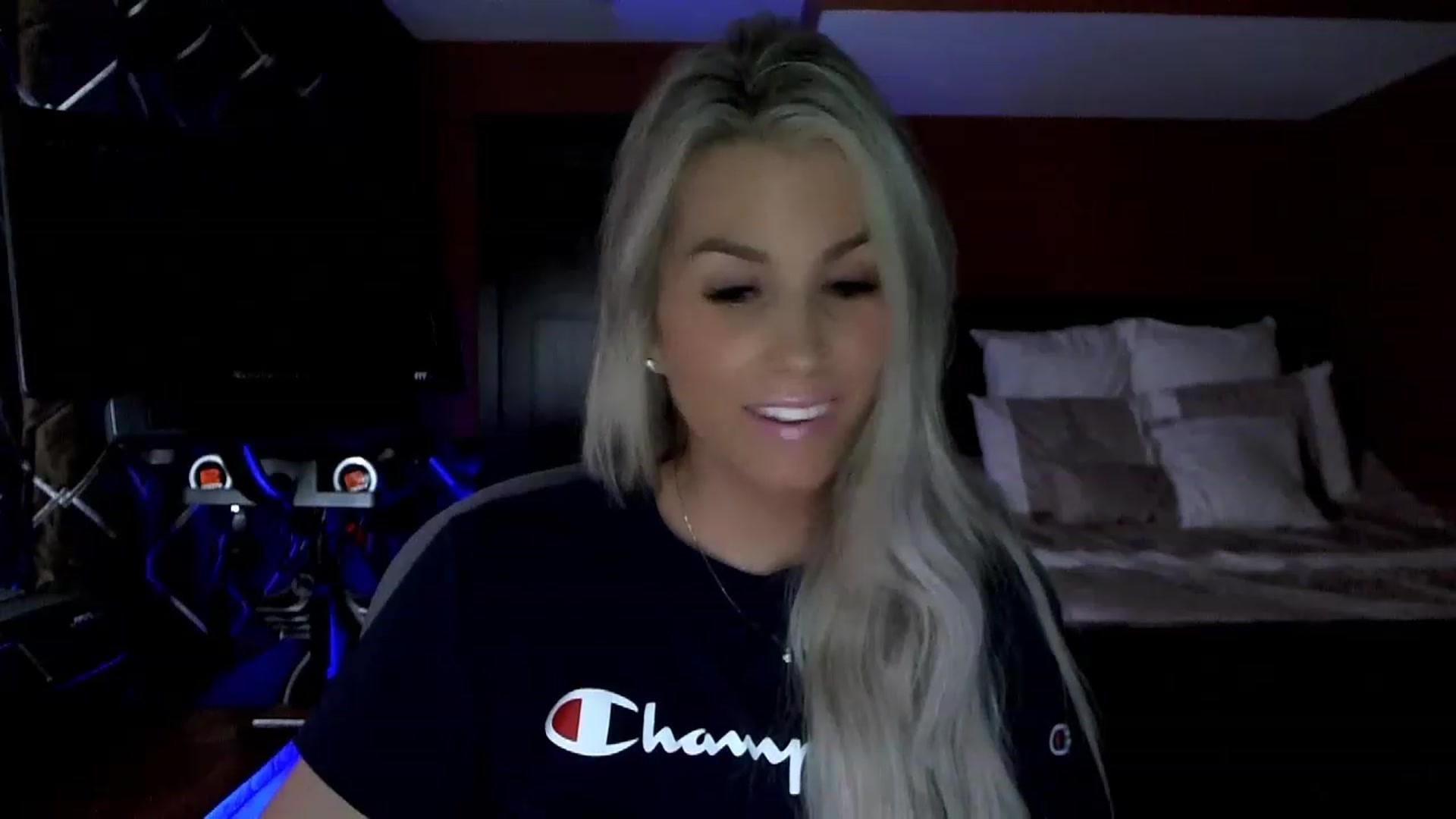 Gallery image thumbnail from Cora9's myfreecams stream on, 05/02/2023, 04:17 image 11 of 20