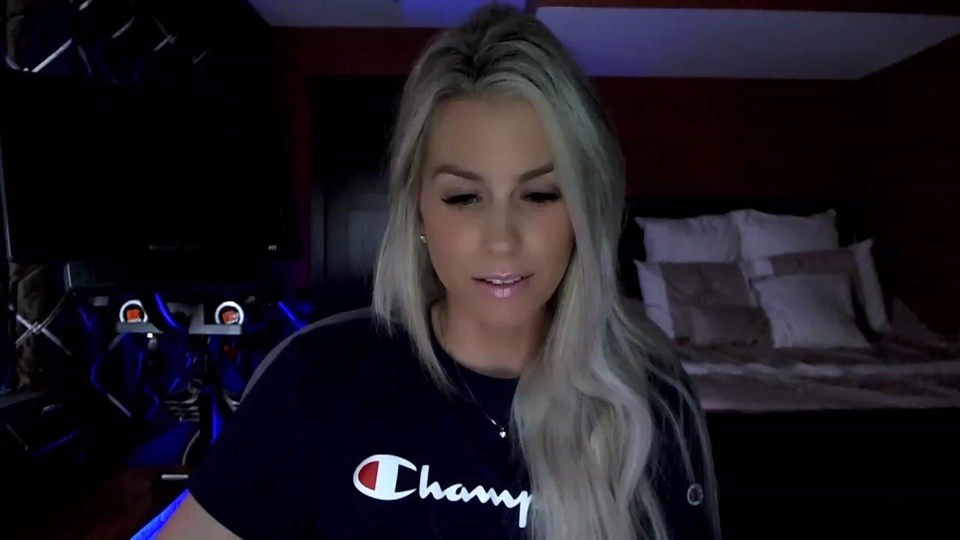 Gallery image thumbnail from Cora9's myfreecams stream on, 05/02/2023, 04:17 image 5 of 20