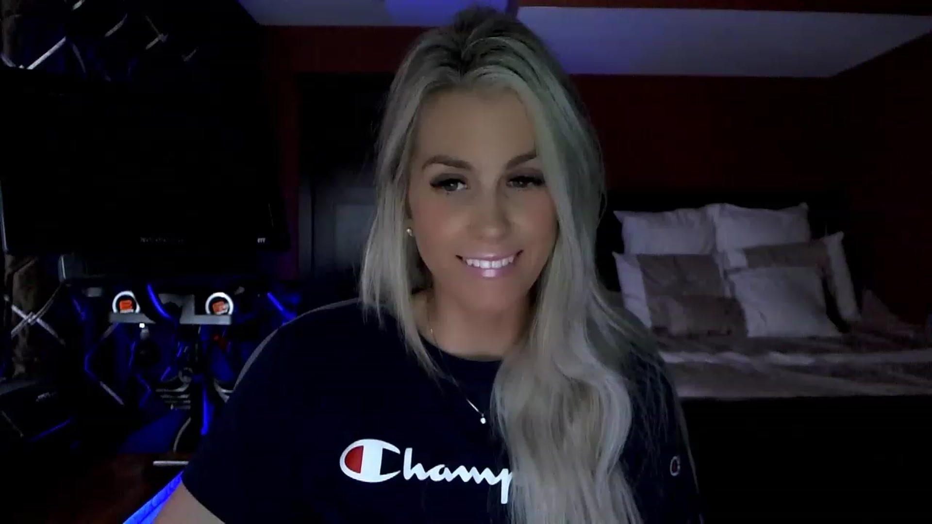 Gallery image thumbnail from Cora9's myfreecams stream on, 05/02/2023, 04:17 image 3 of 20