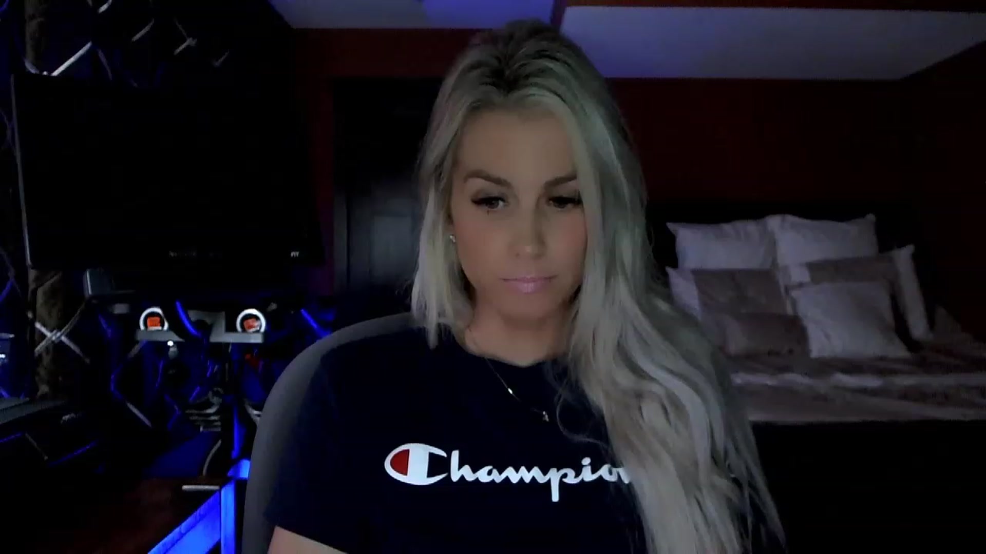 Gallery image thumbnail from Cora9's myfreecams stream on, 05/02/2023, 04:17 image 18 of 20
